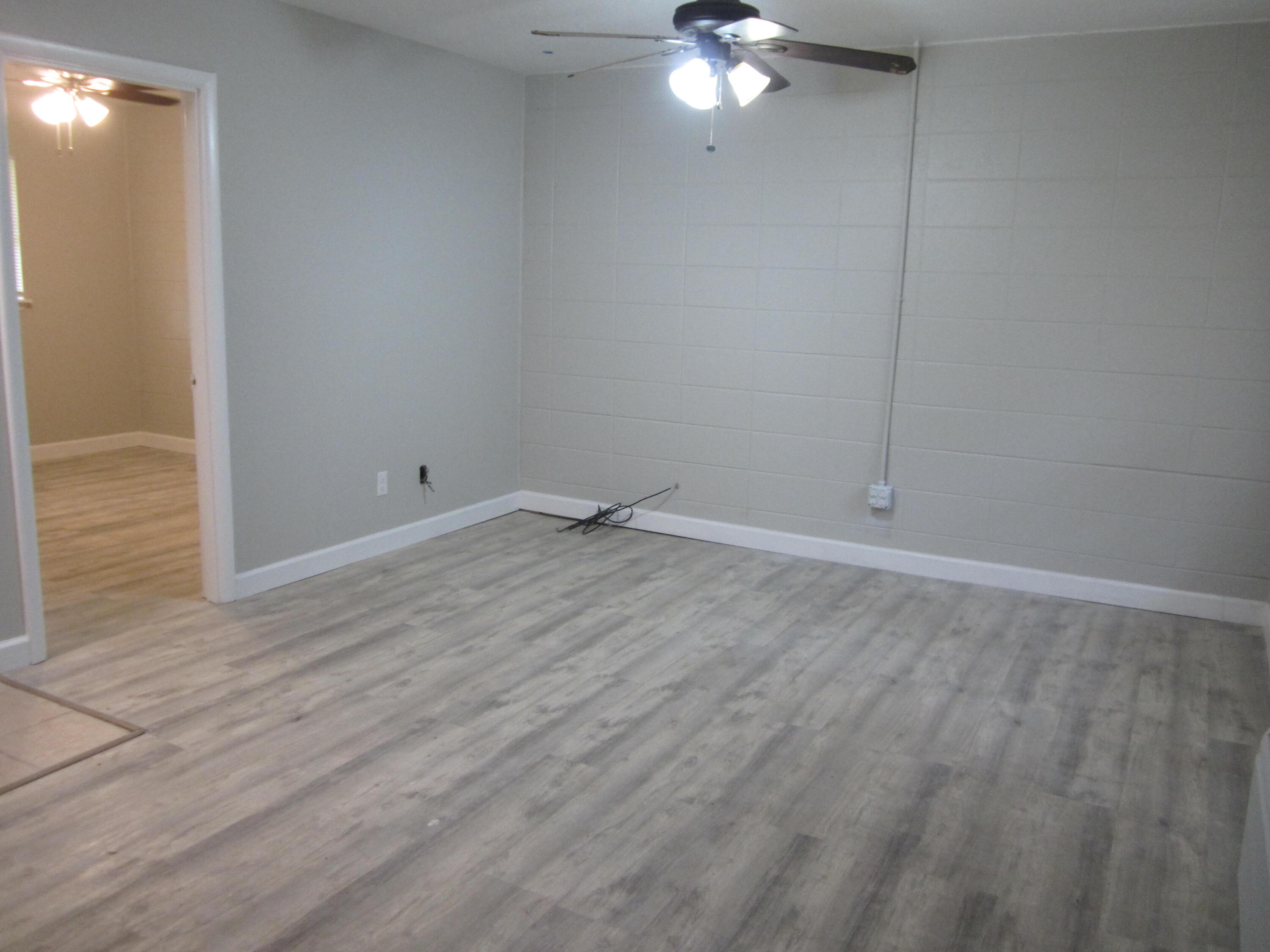 Chicago triplex - Residential Lease