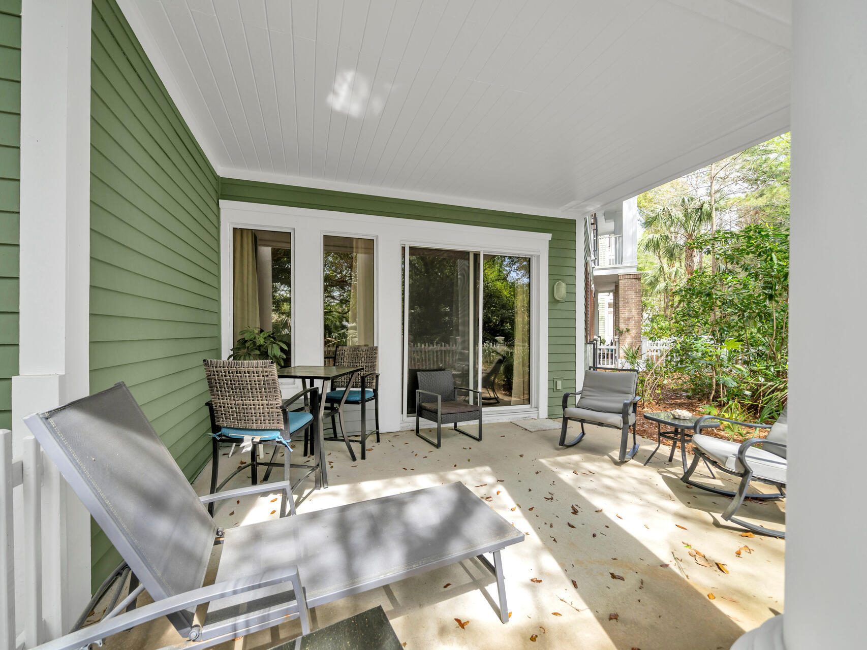 PILOT HOUSE - Residential