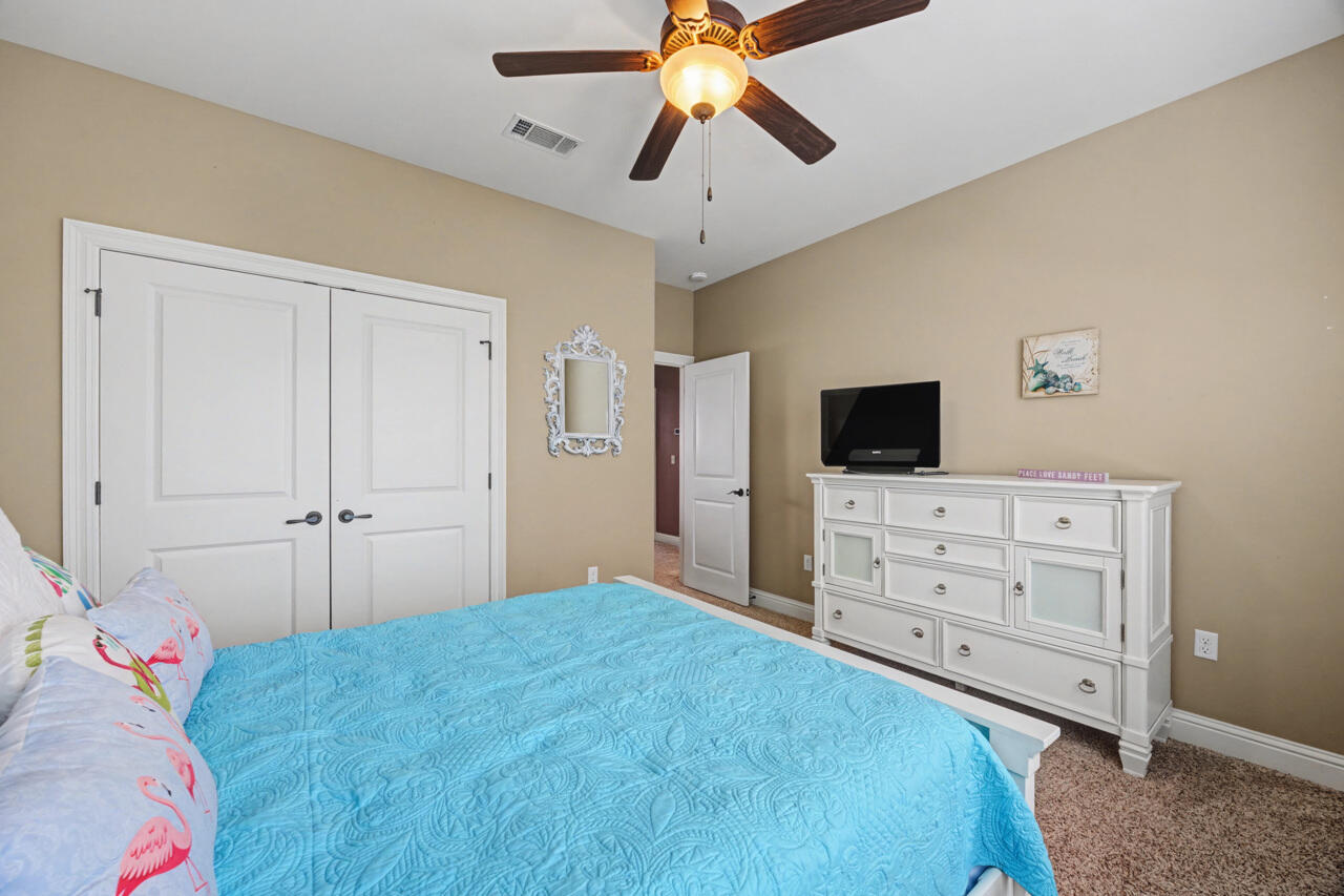 HAWK'S LANDING - Residential