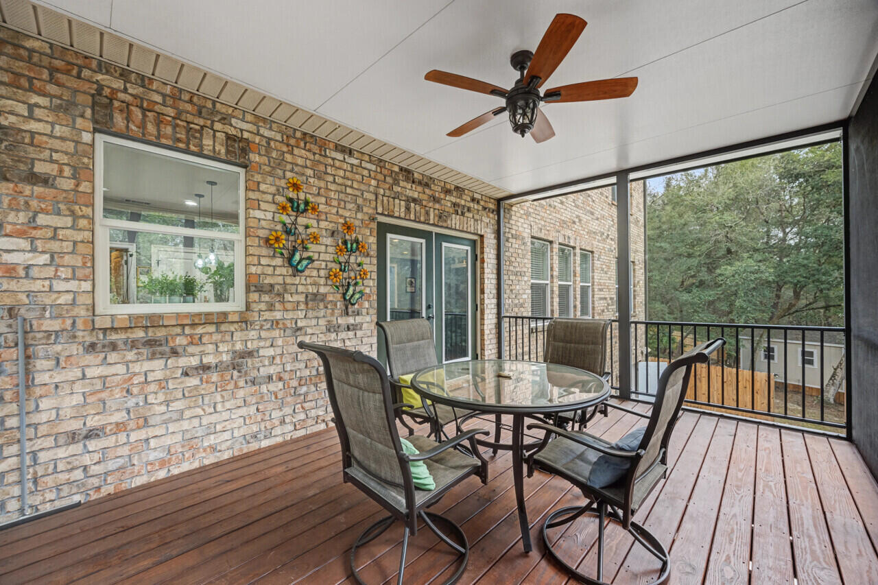 HAWK'S LANDING - Residential