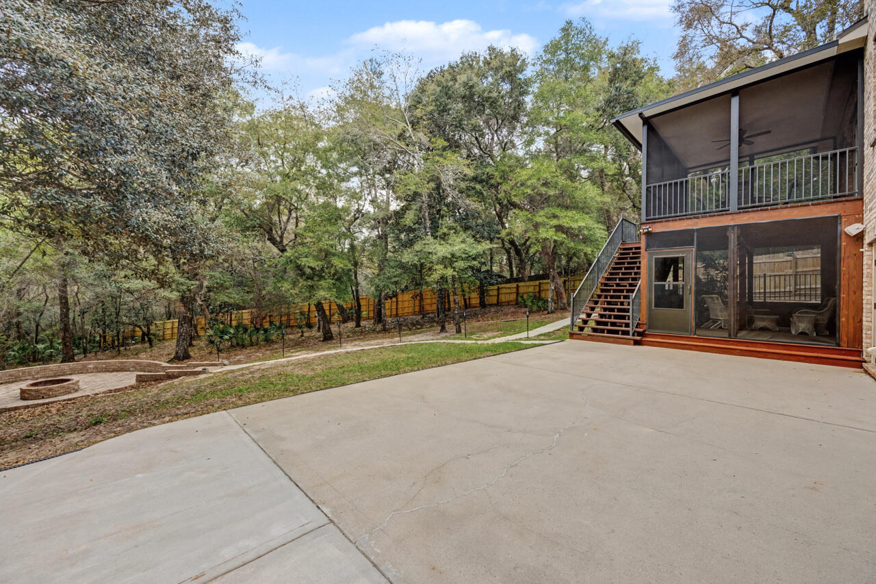 HAWK'S LANDING - Residential