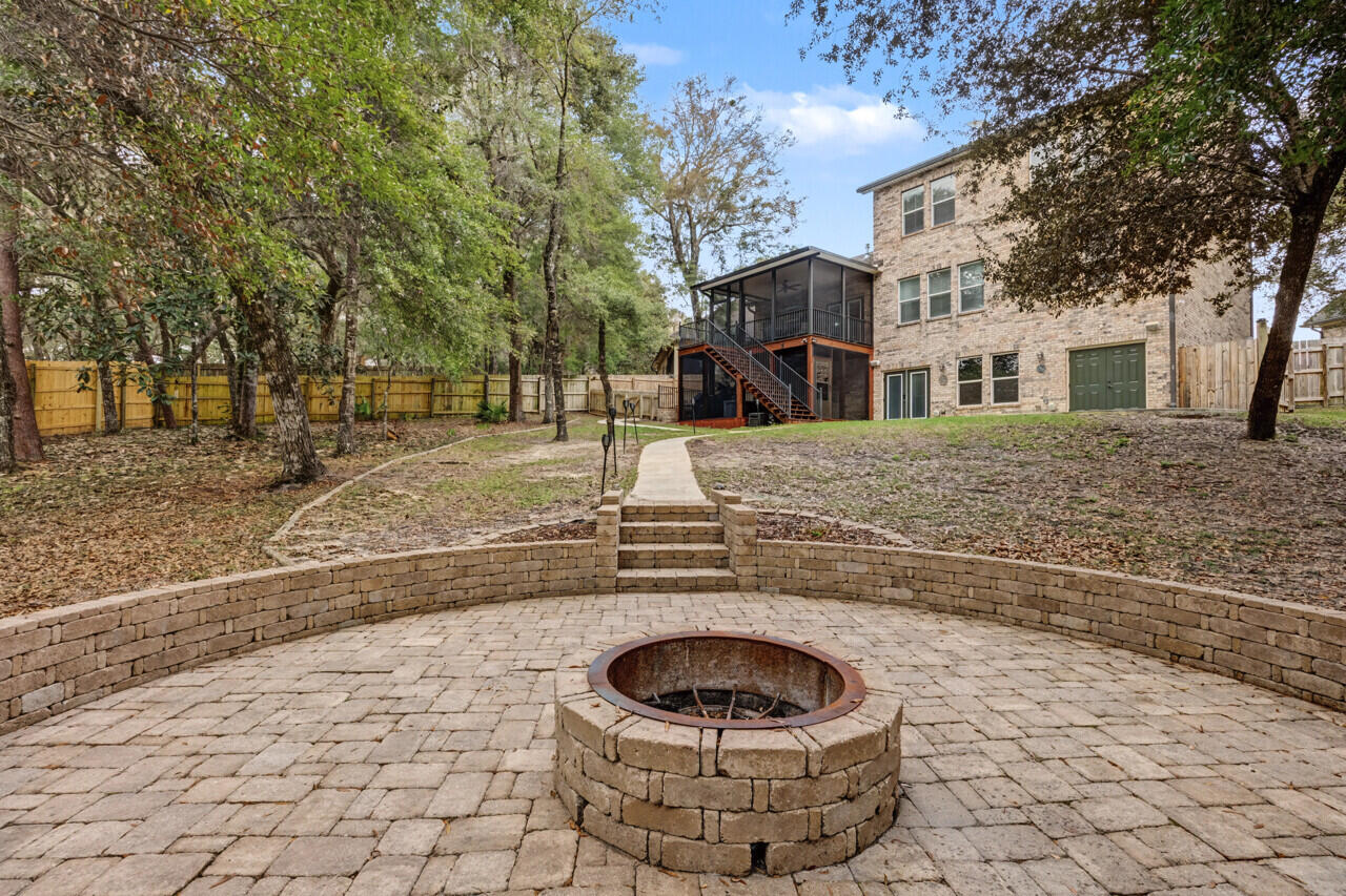 HAWK'S LANDING - Residential