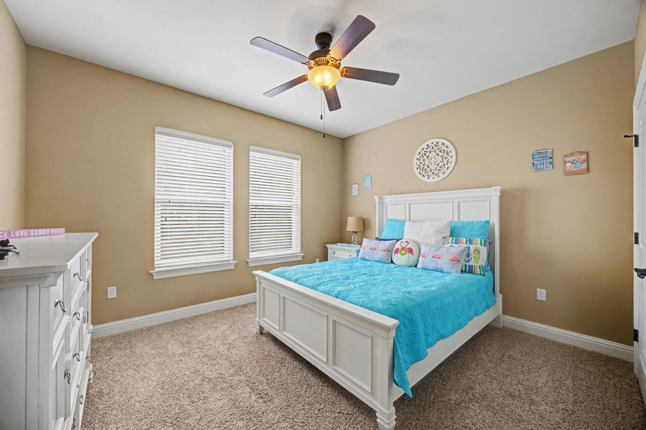 HAWK'S LANDING - Residential