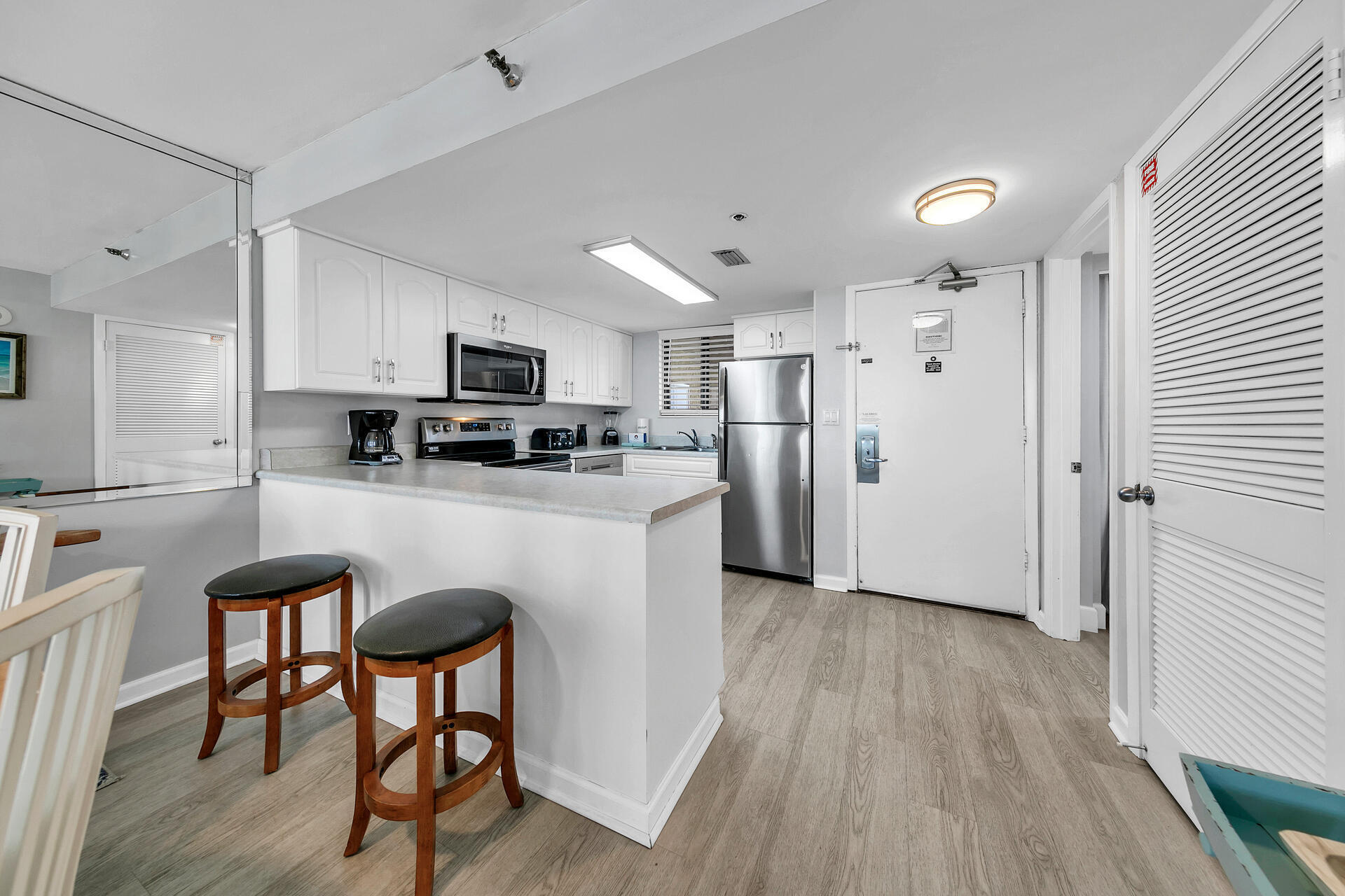 SUNDESTIN INTERNATIONAL CONDO - Residential