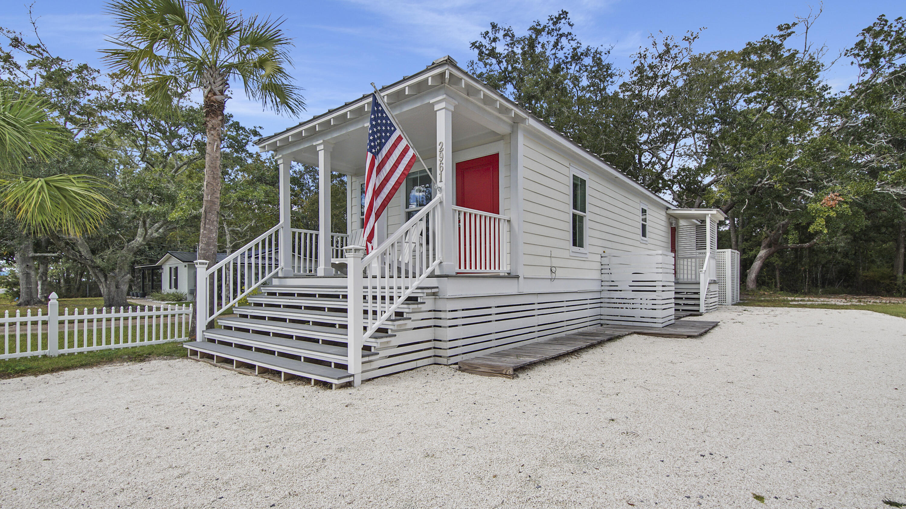 2 BR/1BA Beautiful & Charming Cottage directly across from Walton County Grady Brown Park. View Choctawhatchee Bay from your front porch. Walk across the road and enjoy swimming, fishing, boating or just relaxing. This Cottage comes fully furnished with all utilities included in the rent. Yard Maintenance, internet & cable are also included. ''Gateway to South Walton'' with easy access to shopping and dining.