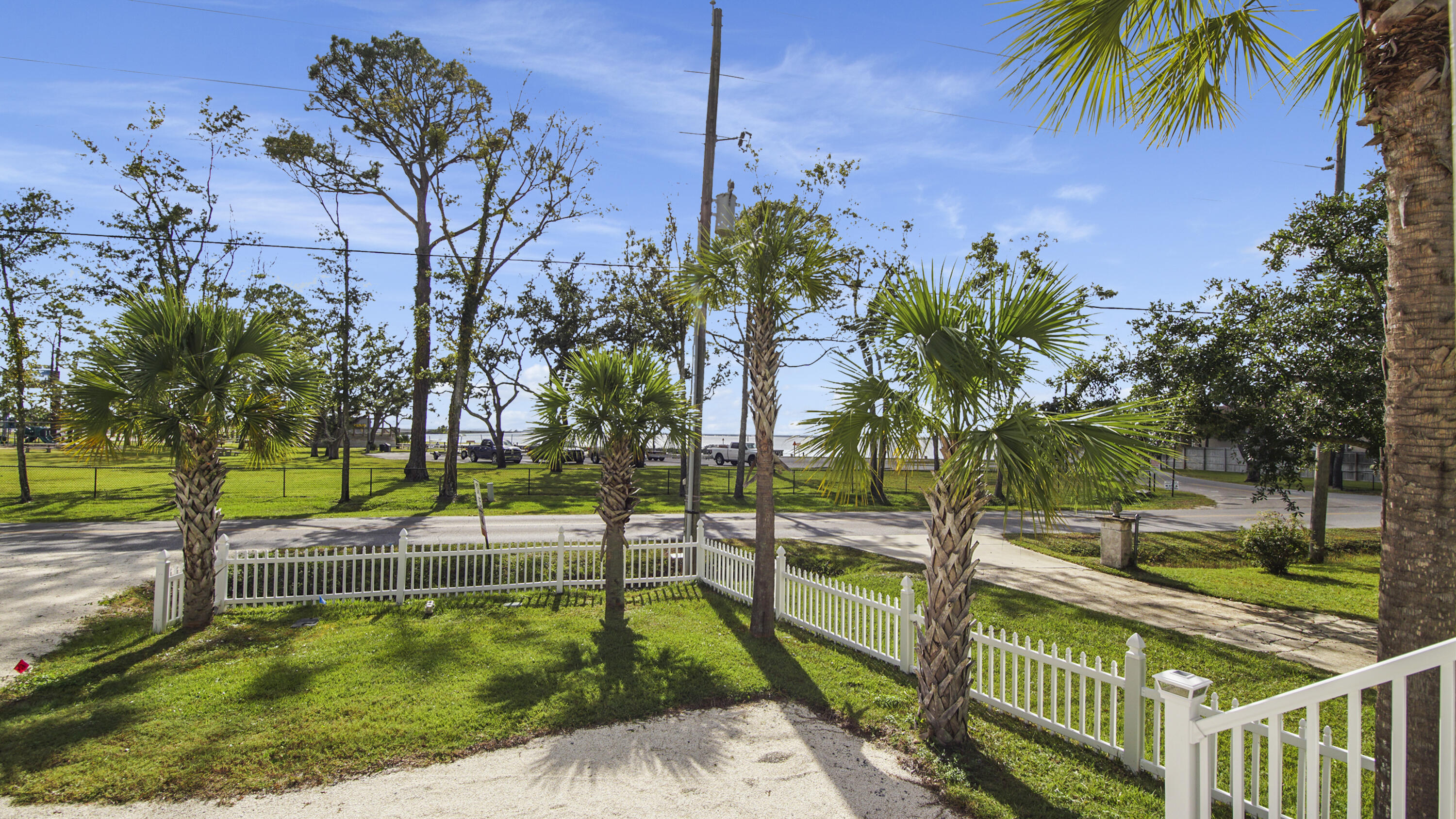 BAY GROVE - Residential Lease
