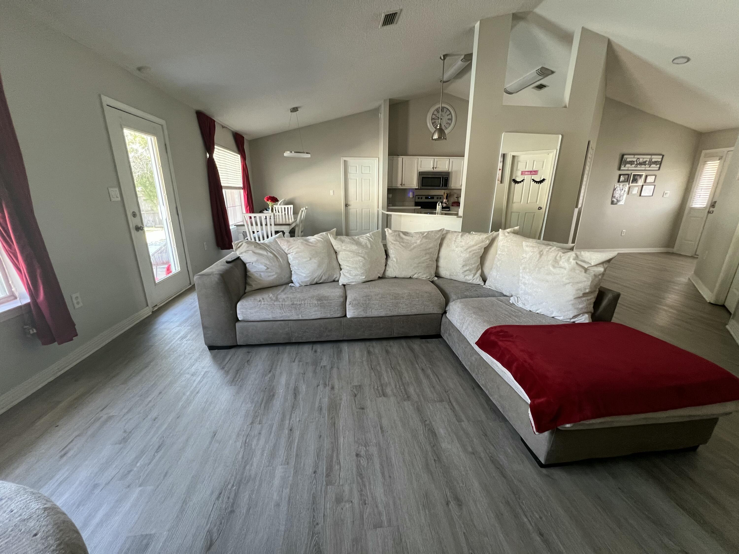 CREETWOOD PLACE - Residential