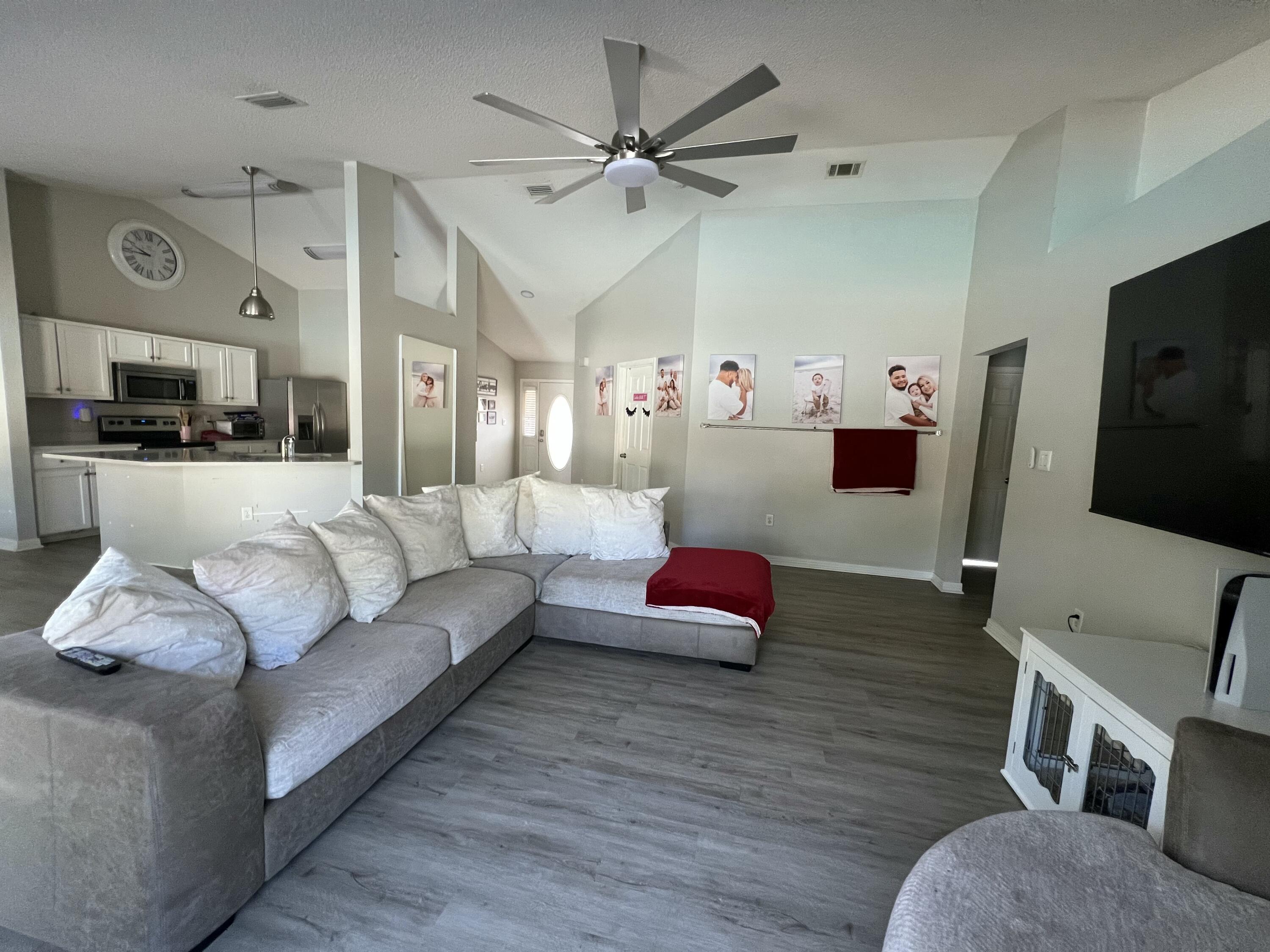 CREETWOOD PLACE - Residential