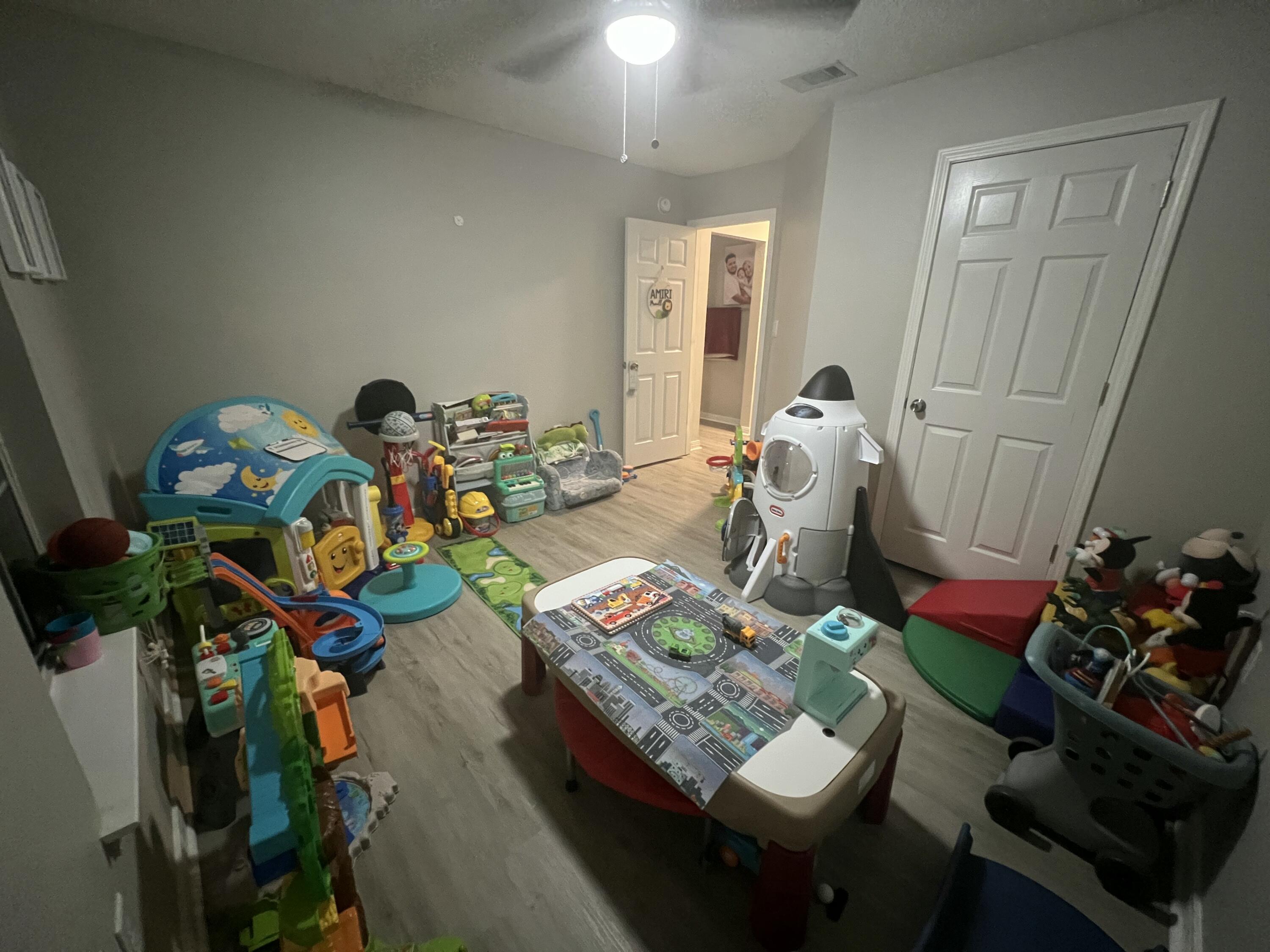 CREETWOOD PLACE - Residential