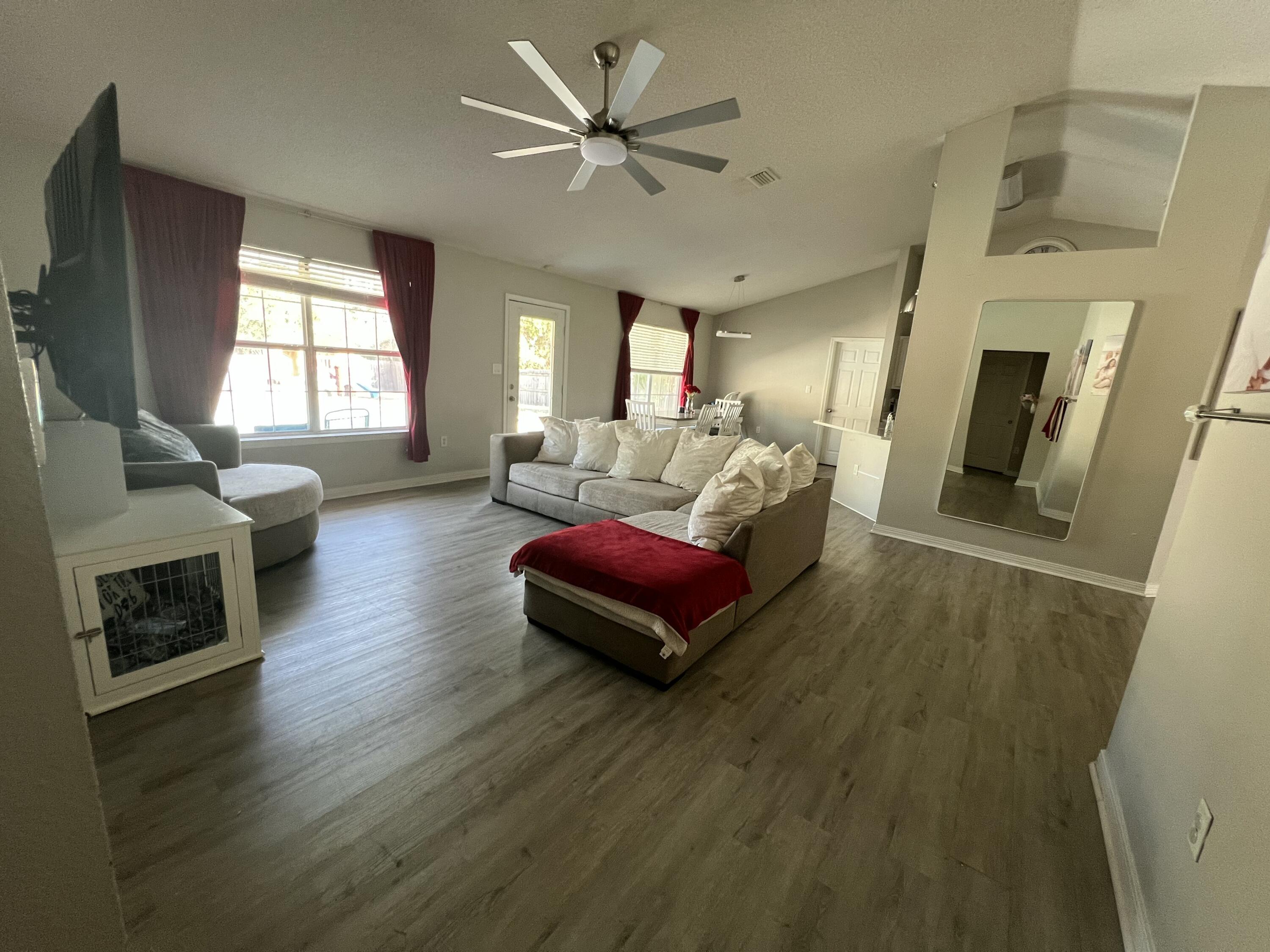 CREETWOOD PLACE - Residential