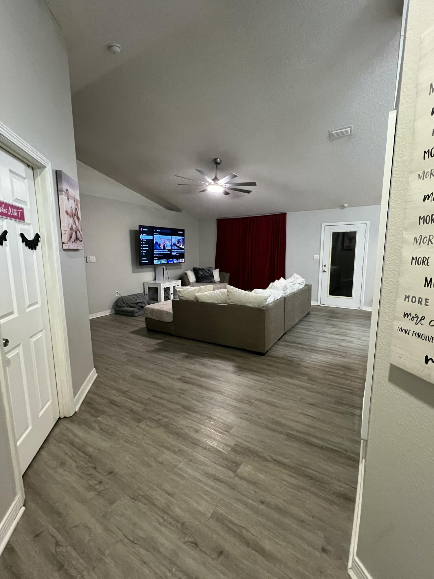 CREETWOOD PLACE - Residential