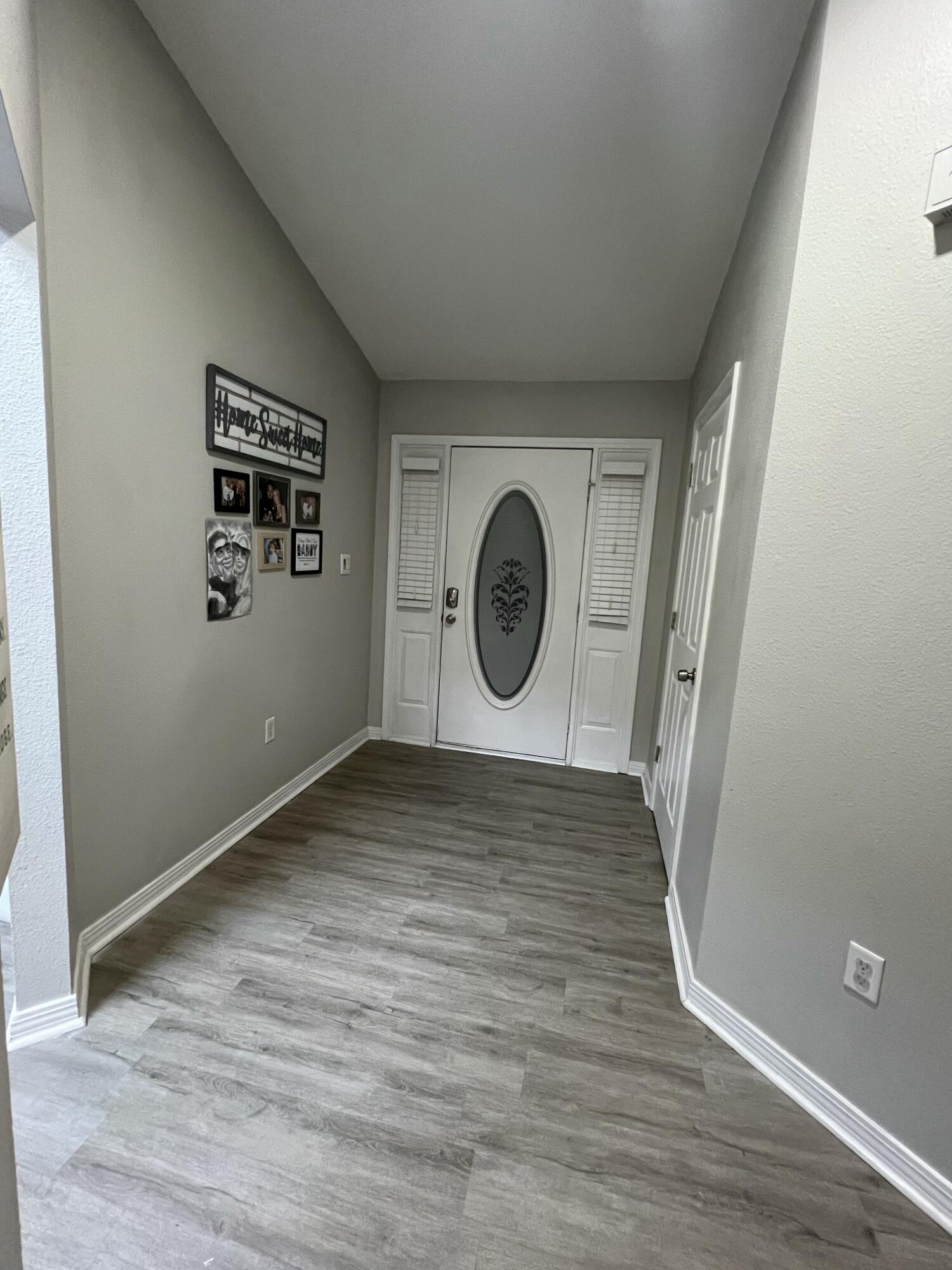 CREETWOOD PLACE - Residential