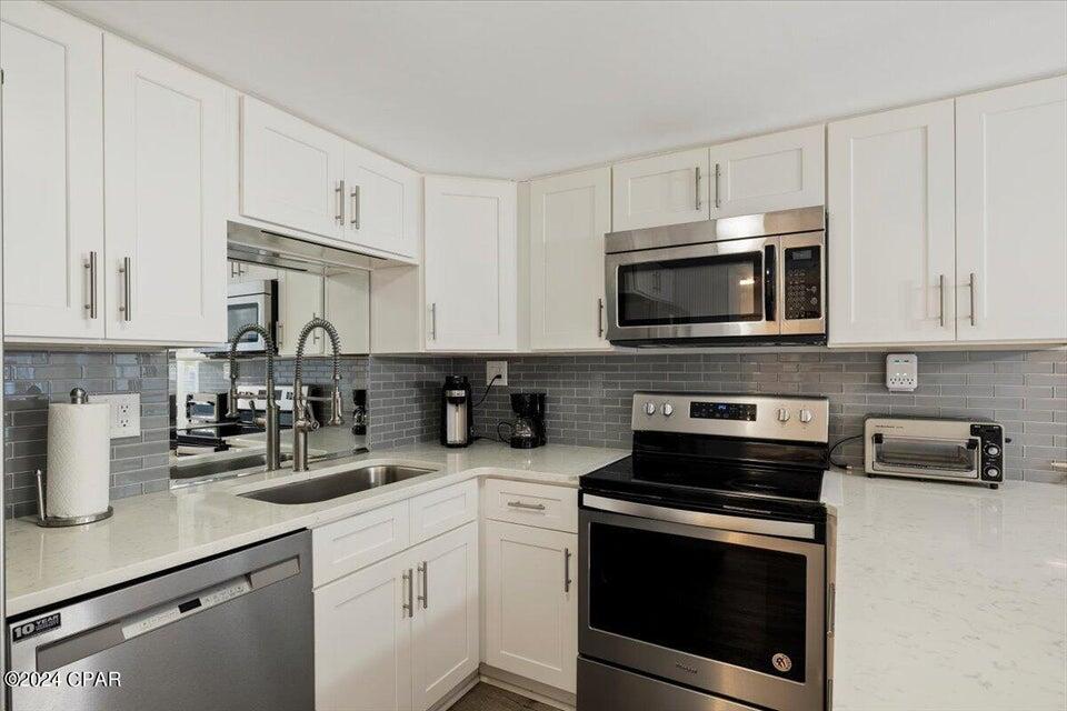 PINNACLE PORT - Residential