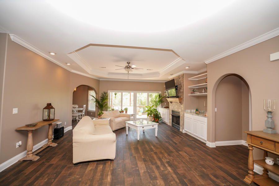 Emerald Lakes - Residential