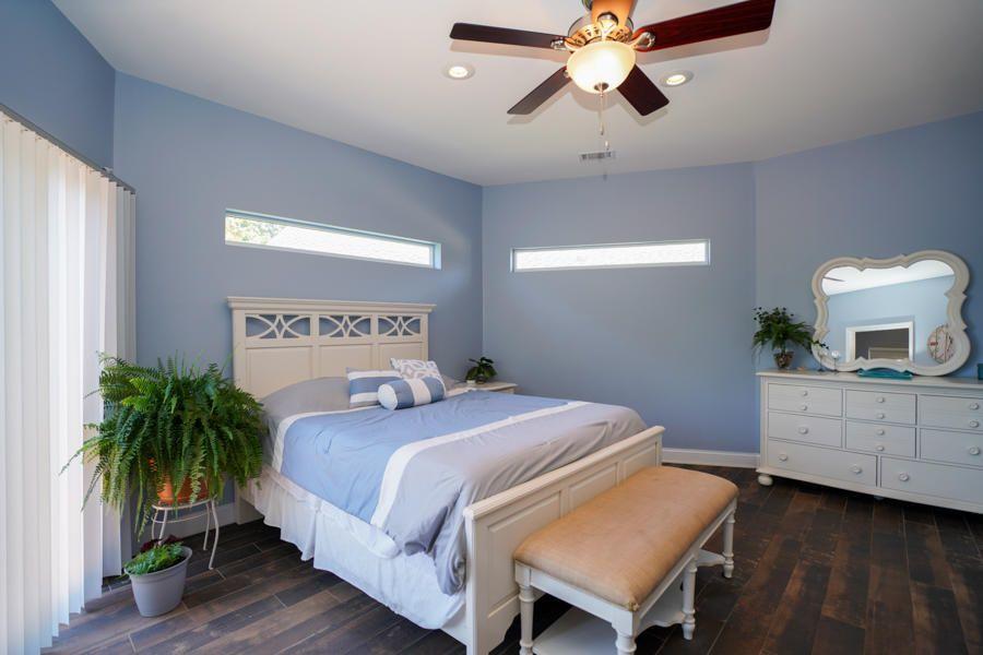 Emerald Lakes - Residential