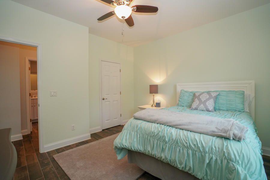 Emerald Lakes - Residential