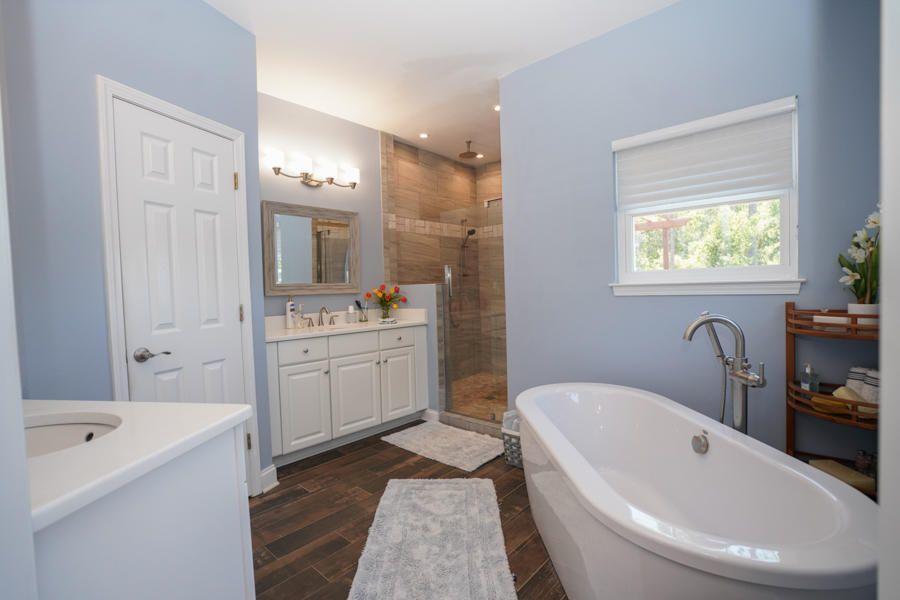 Emerald Lakes - Residential