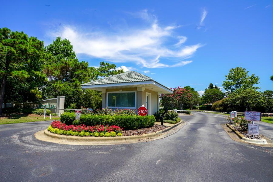 Emerald Lakes - Residential