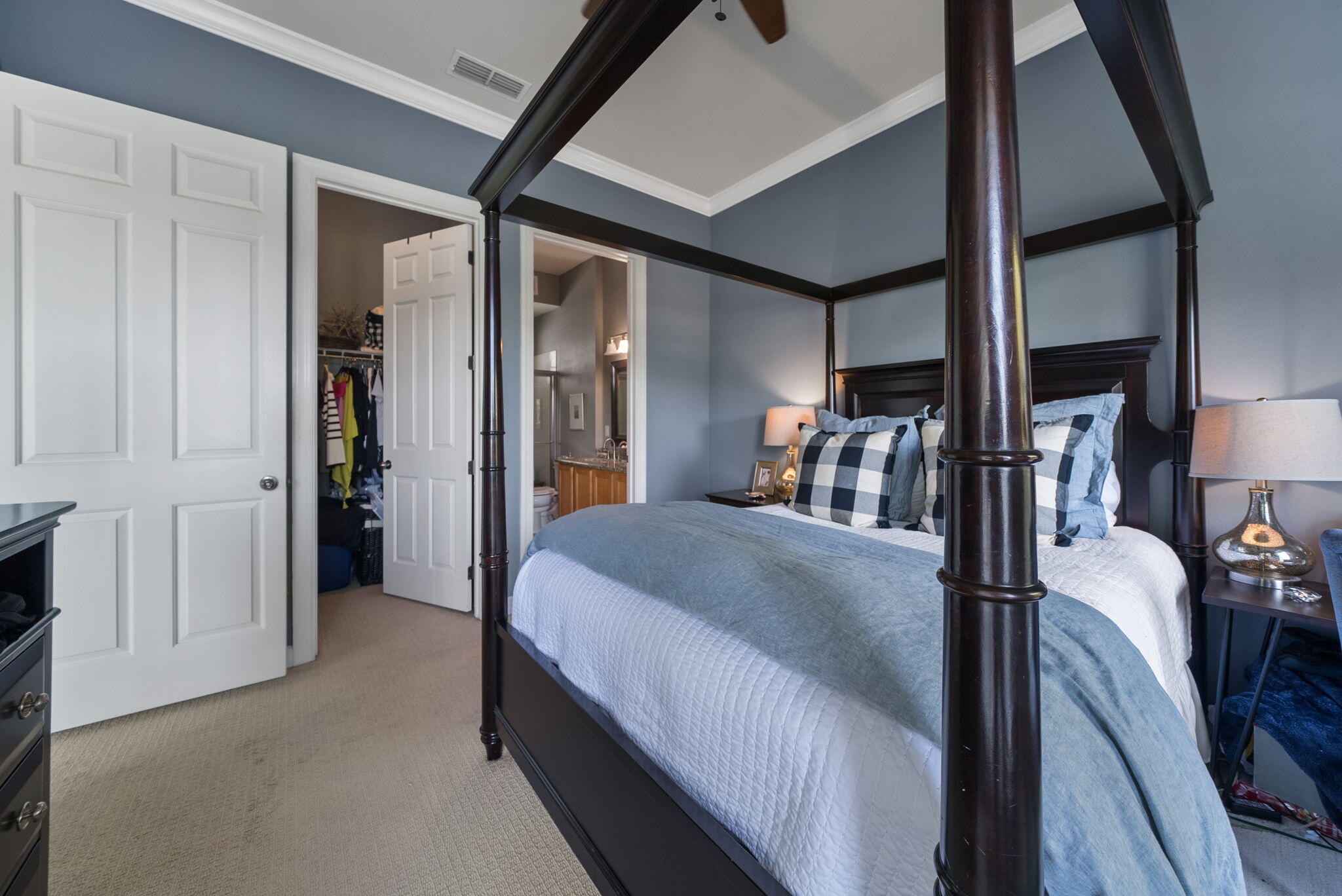 CRYSTAL COVE - Residential