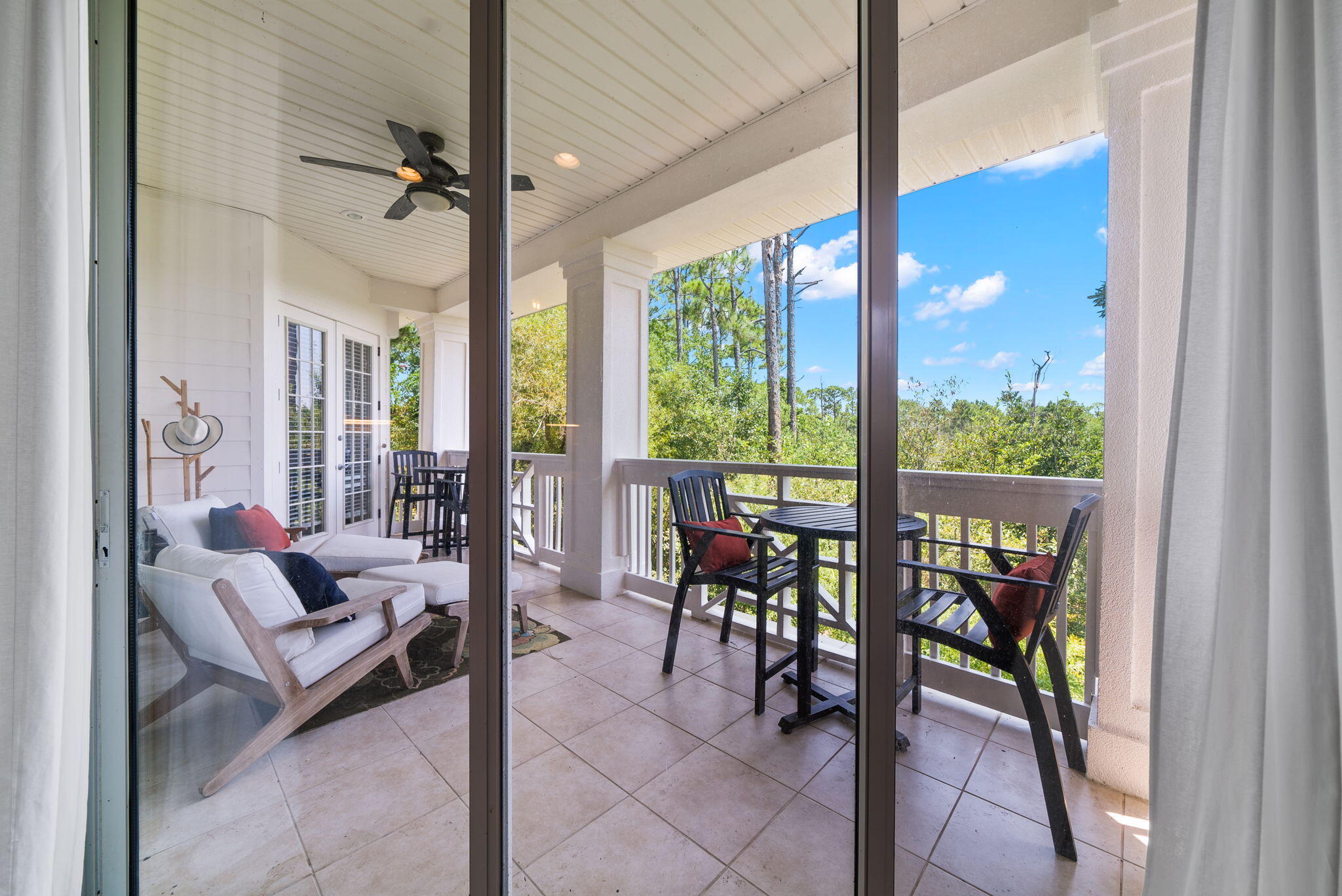 CRYSTAL COVE - Residential