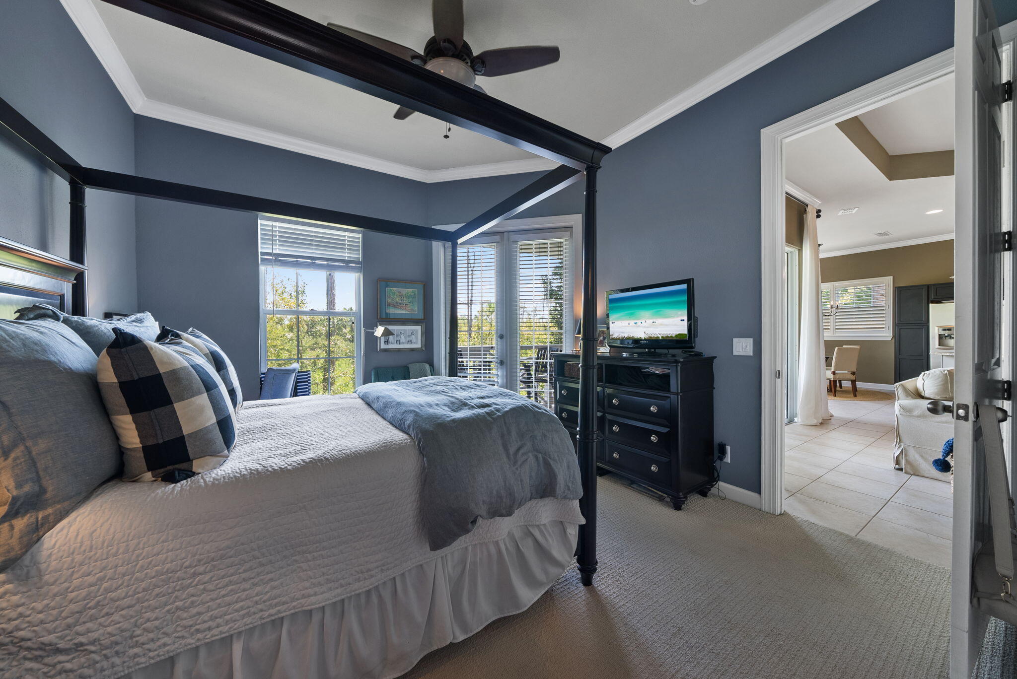 CRYSTAL COVE - Residential