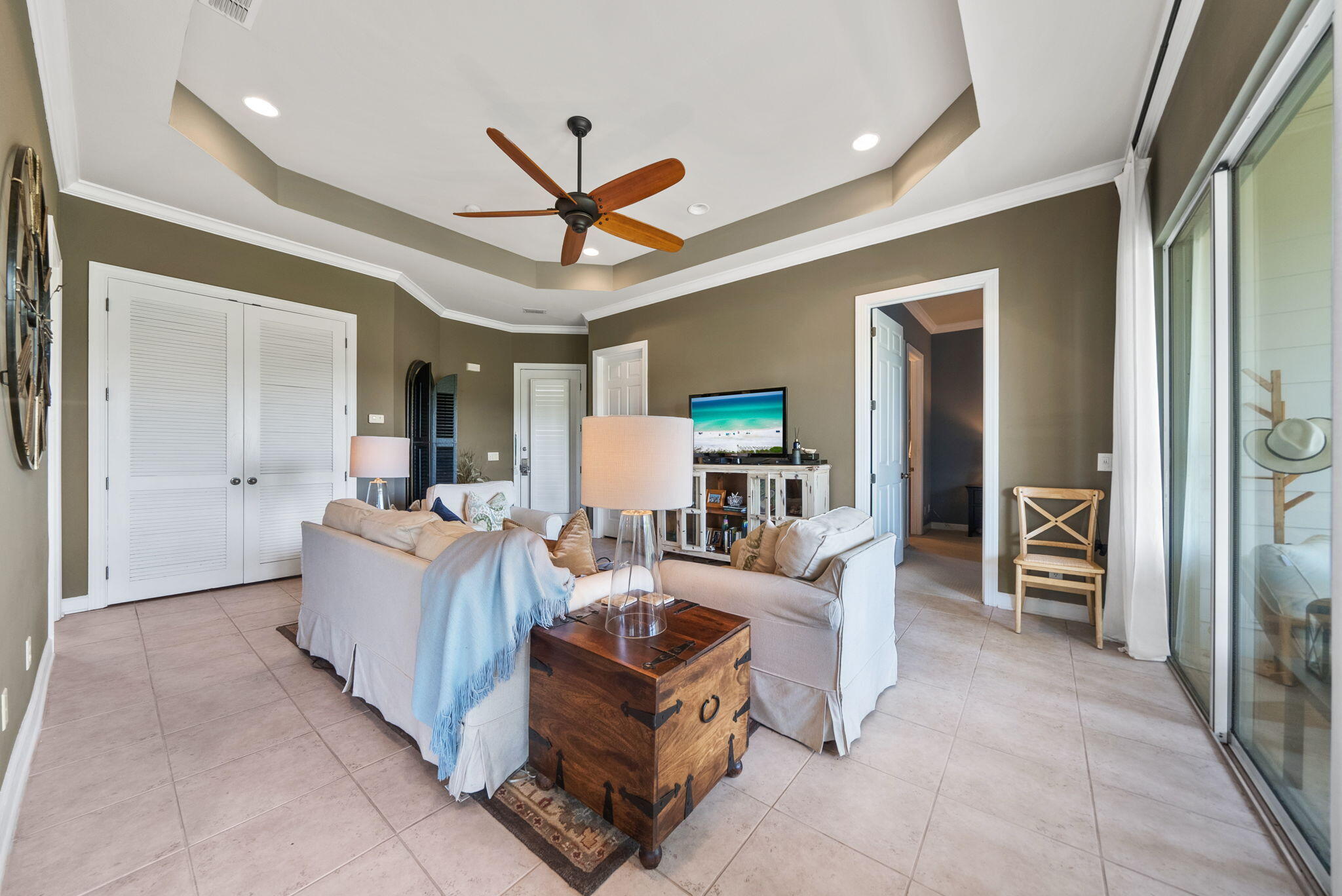 CRYSTAL COVE - Residential