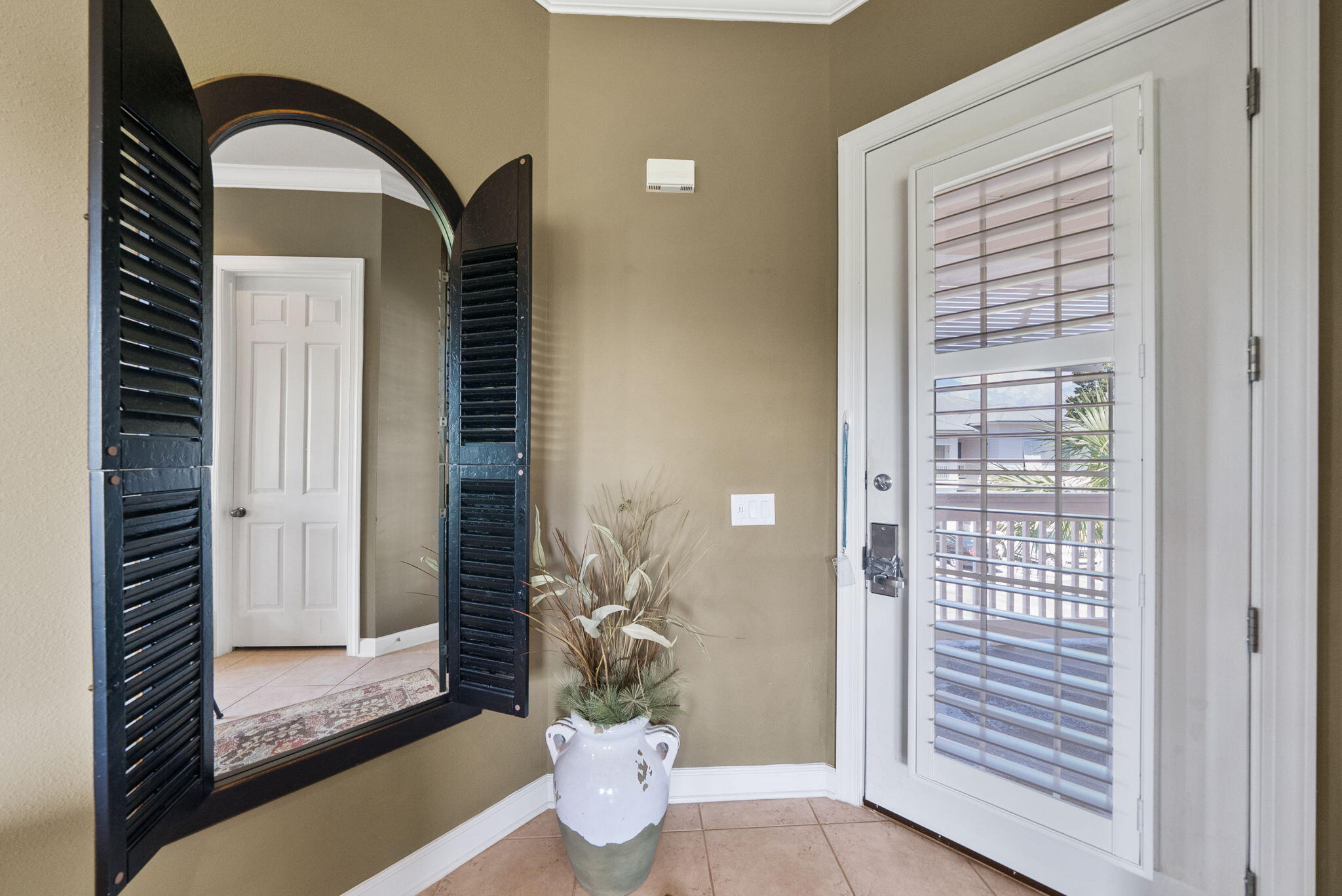 CRYSTAL COVE - Residential