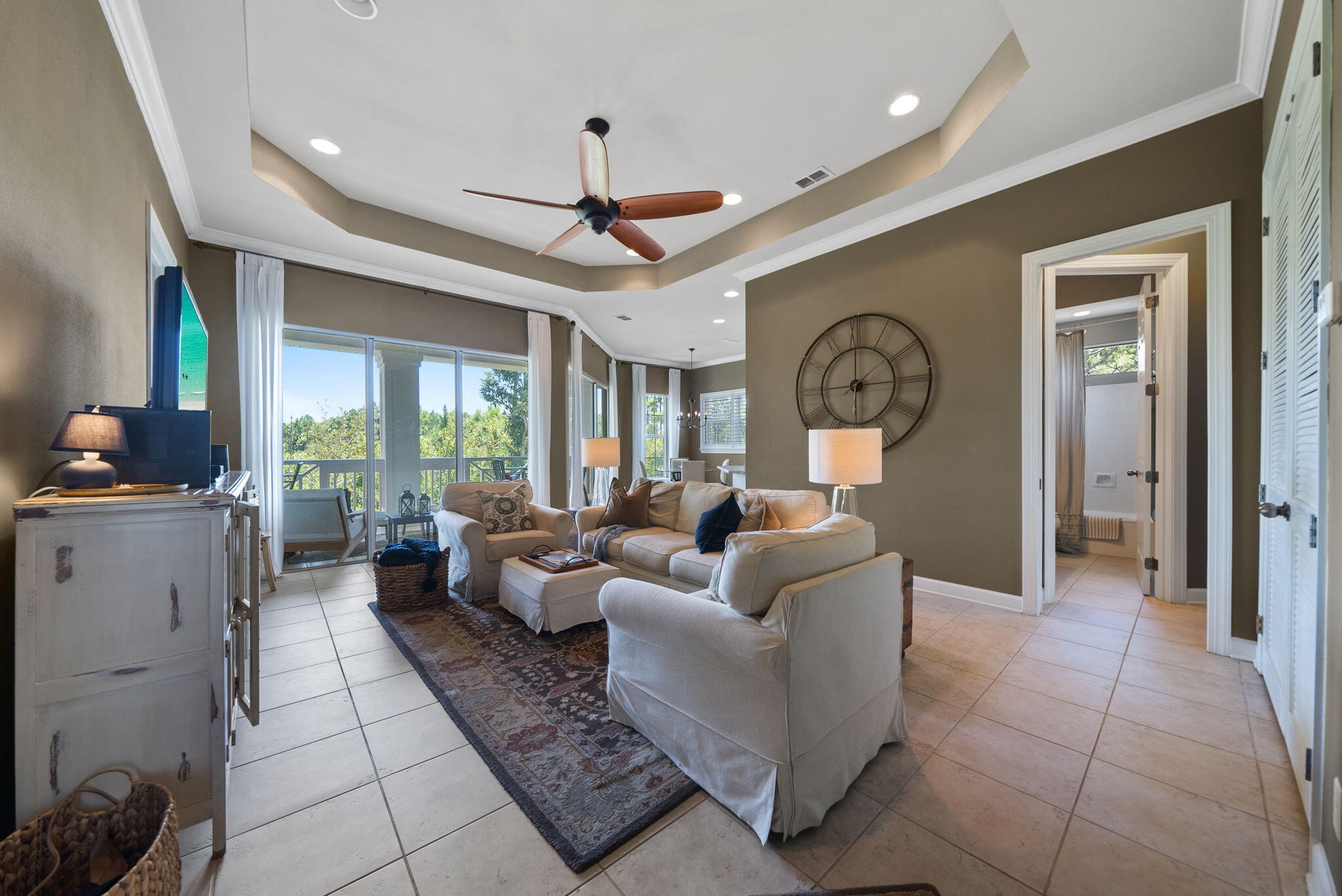 CRYSTAL COVE - Residential