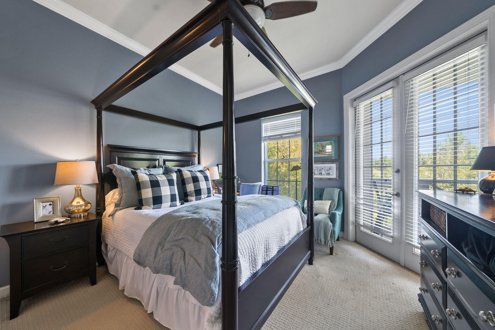 CRYSTAL COVE - Residential