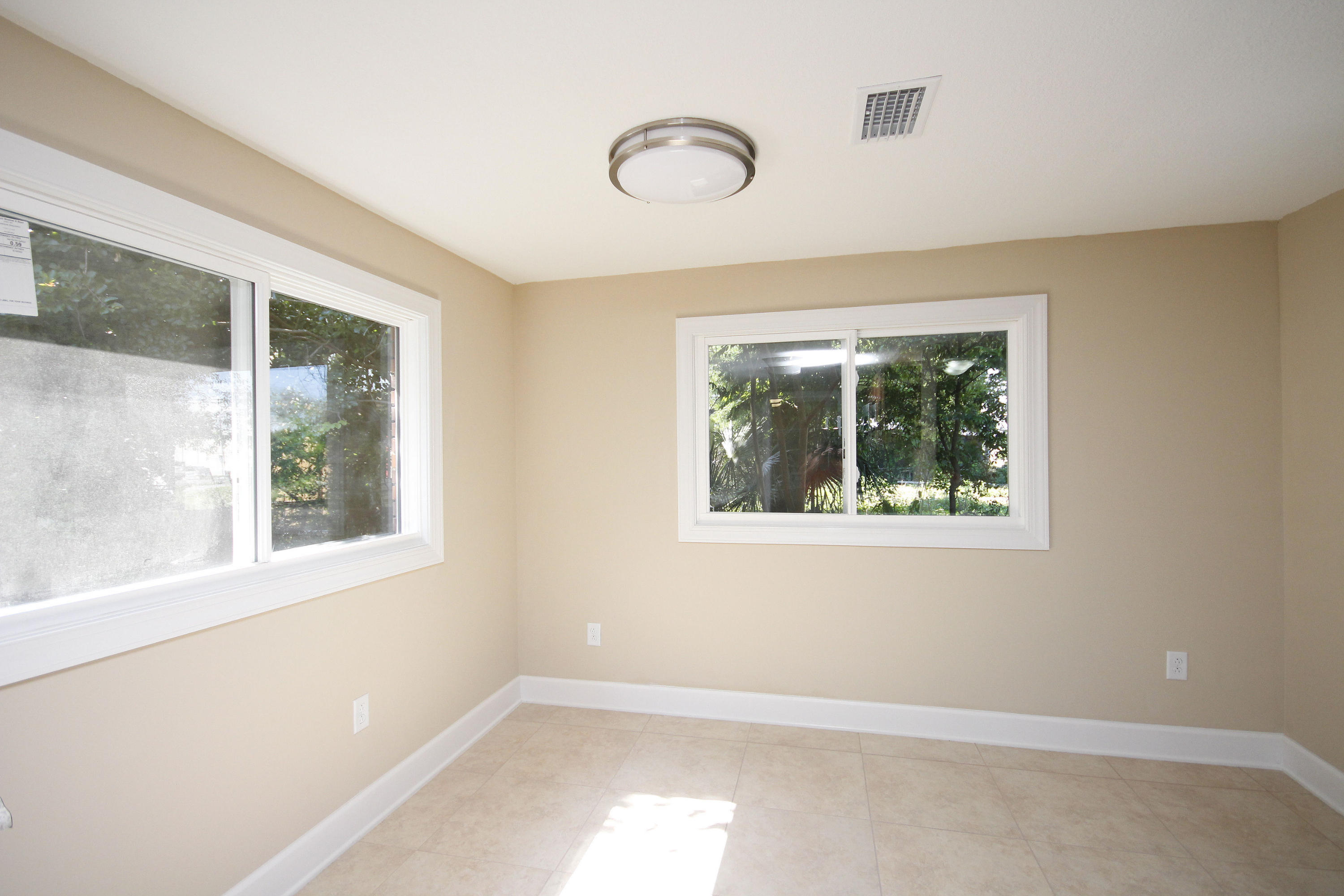 SCHOOLVIEW - Residential