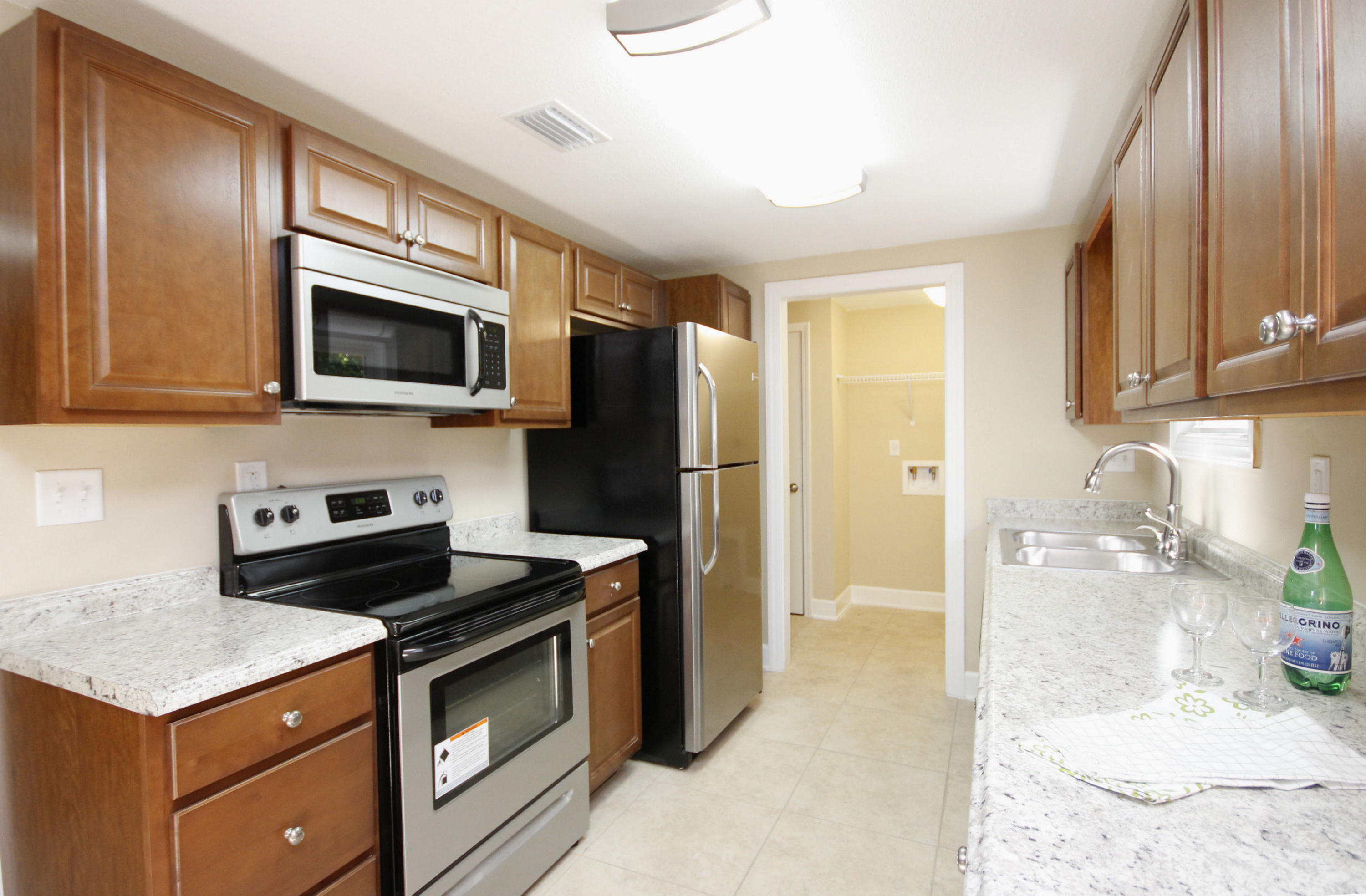 SCHOOLVIEW - Residential