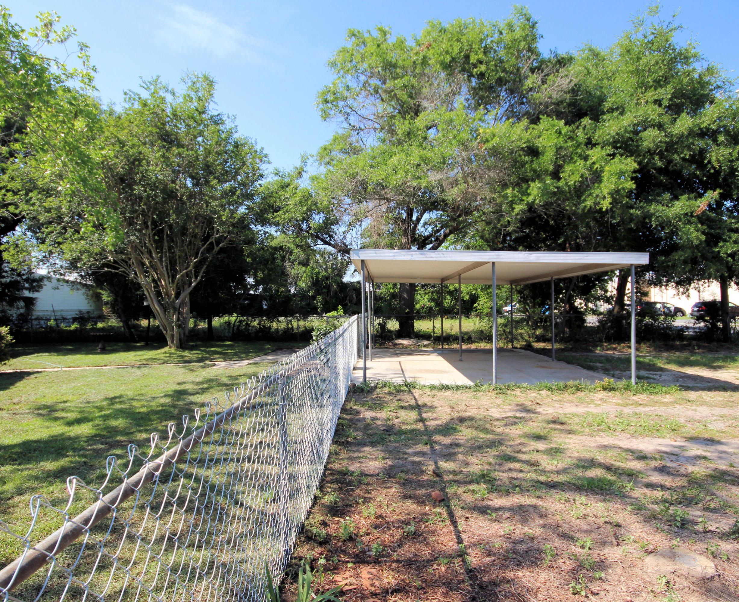 SCHOOLVIEW - Residential