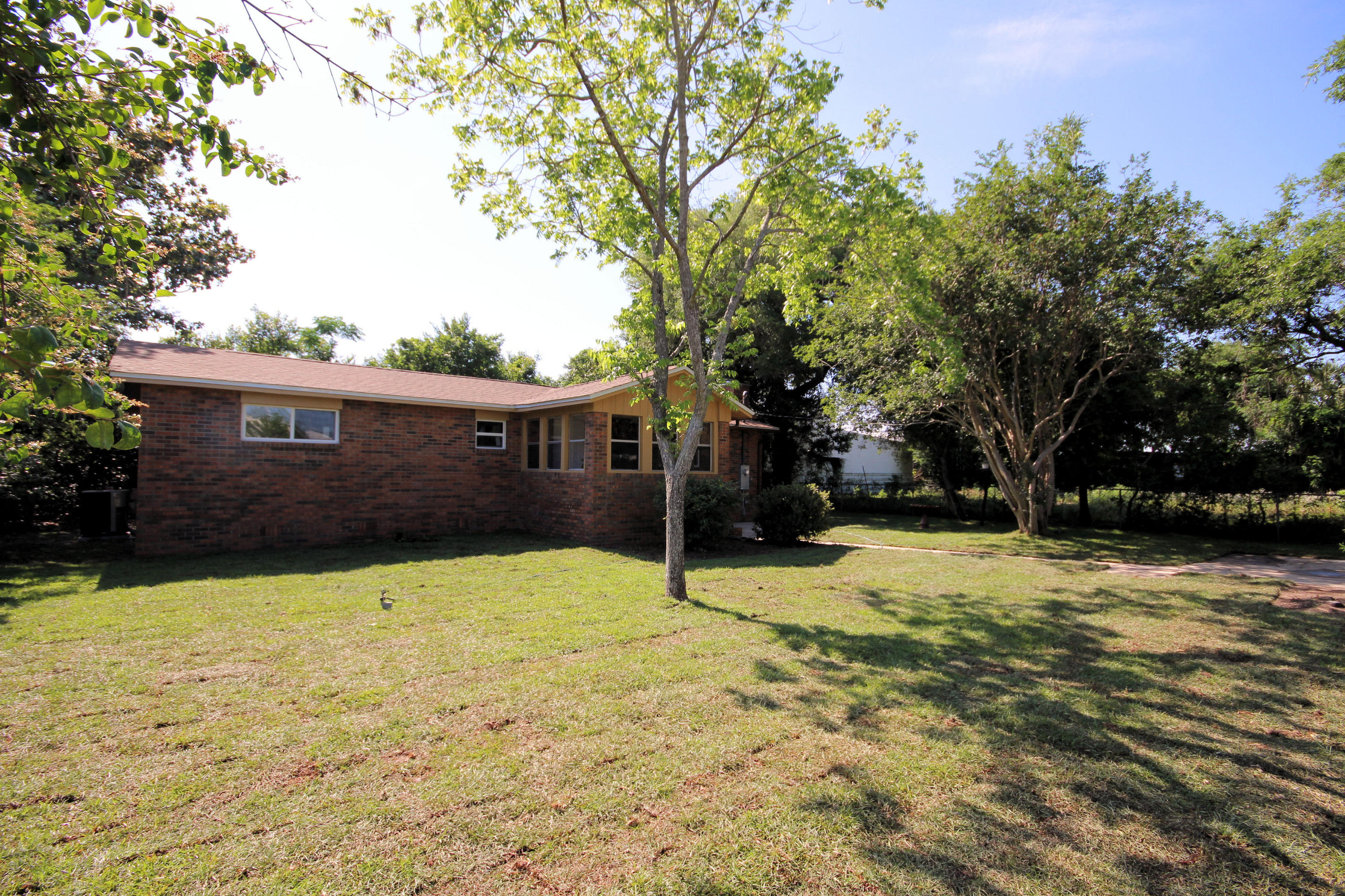 SCHOOLVIEW - Residential