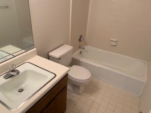 GARDEN VILLAS PH 1 - Residential Lease