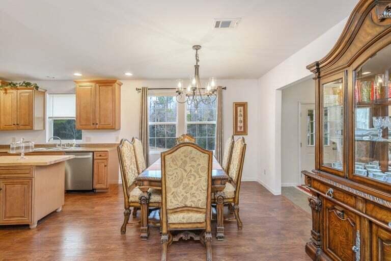 WYSTERIA MANOR - Residential