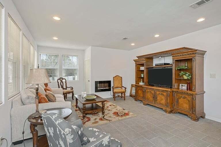 WYSTERIA MANOR - Residential