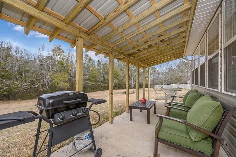 WYSTERIA MANOR - Residential