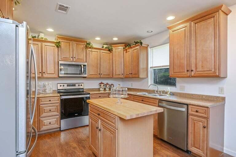 WYSTERIA MANOR - Residential