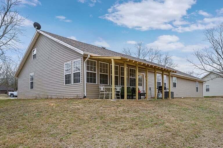 WYSTERIA MANOR - Residential