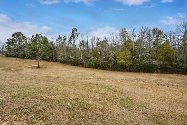 WYSTERIA MANOR - Residential