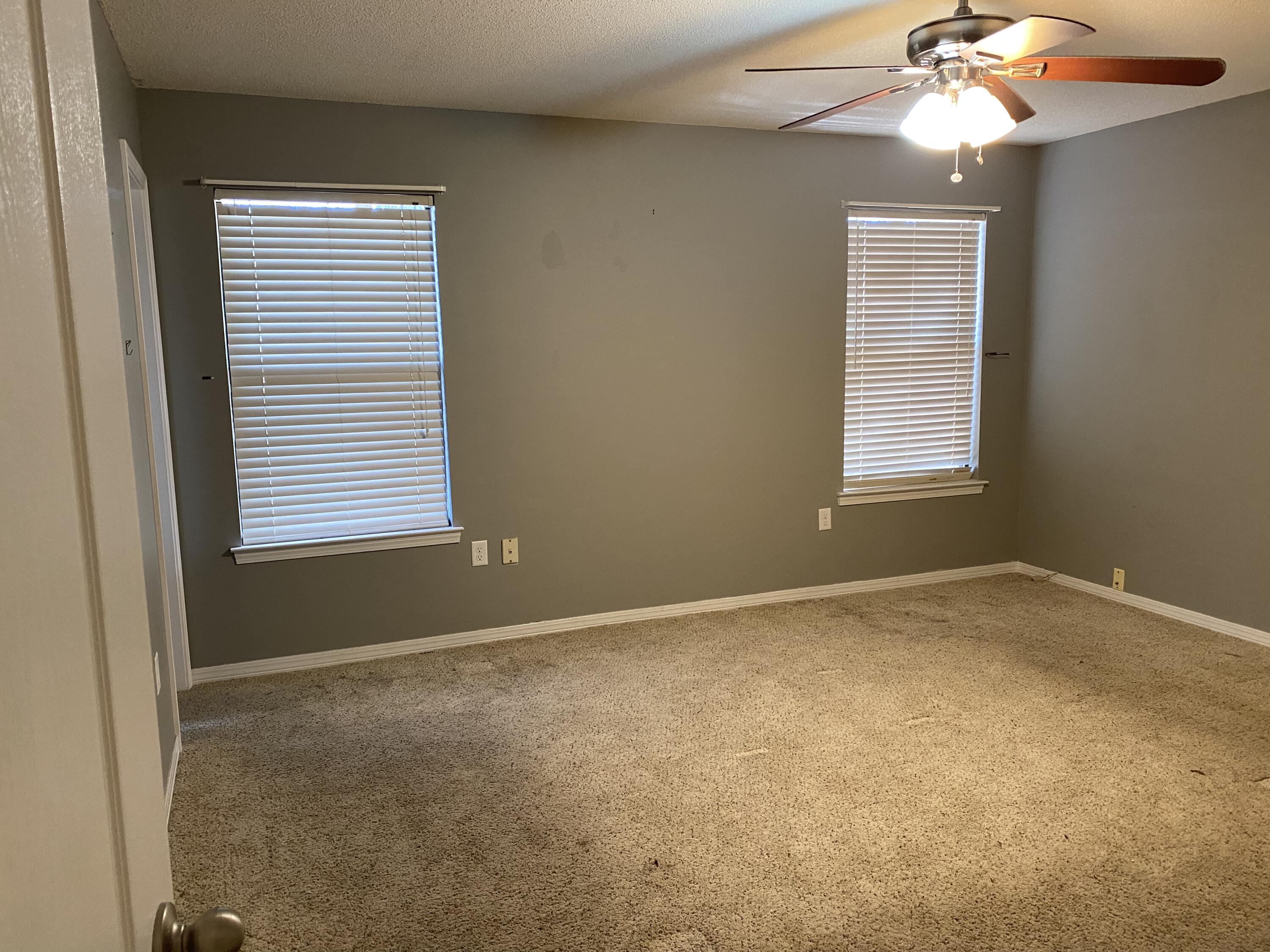 CREEKSIDE 4 - Residential Lease