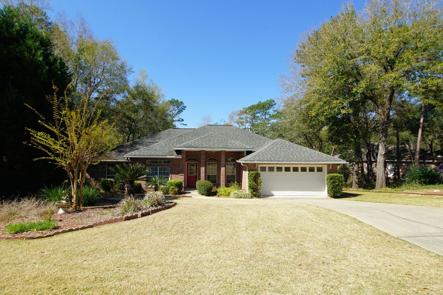 ***New Price***Pride of ownership is evident in this immaculate brick home in Huntington subdivision of Rocky Bayou. Home is a 4/2, split floor plan. Some of the special features include a gas fireplace, 10 foot ceilings, wood flooring and carpet in 2 bedrooms. Complete interior just painted including the doors, trim and garage. Kitchen is large with plenty of counter space, breakfast bar and 42'' cabinets with pull out shelves. Enjoy spending time on the large, partially covered, deck that overlooks the backyard. Master bedroom is spacious with hardwood flooring. Master bath has a walk-in closet, jetted tub, walk-in shower and double sinks. Close to Eglin AFB, Duke Field and the beautiful beaches of the Emerald Coast. !