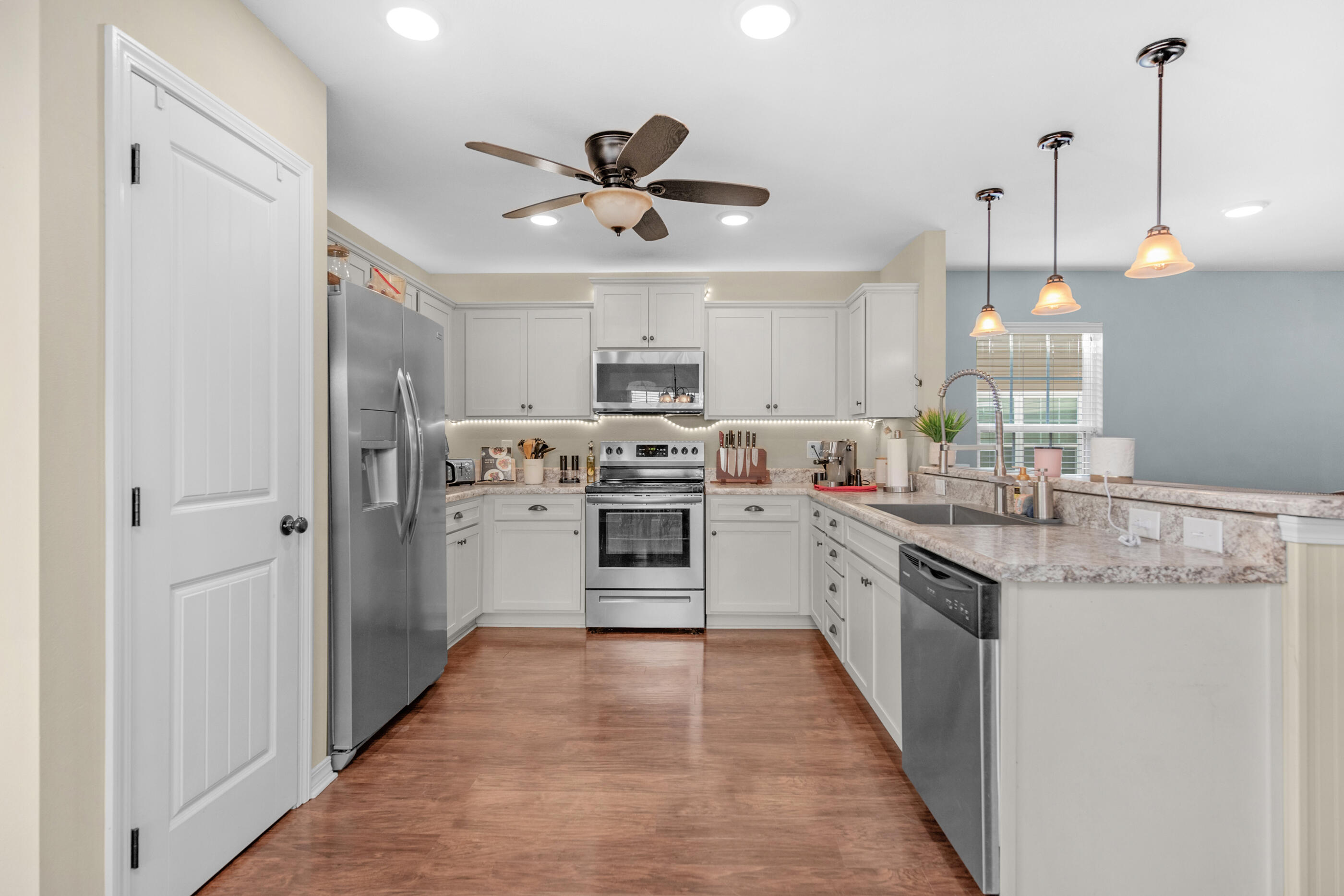 STILLWELL ESTATES - Residential