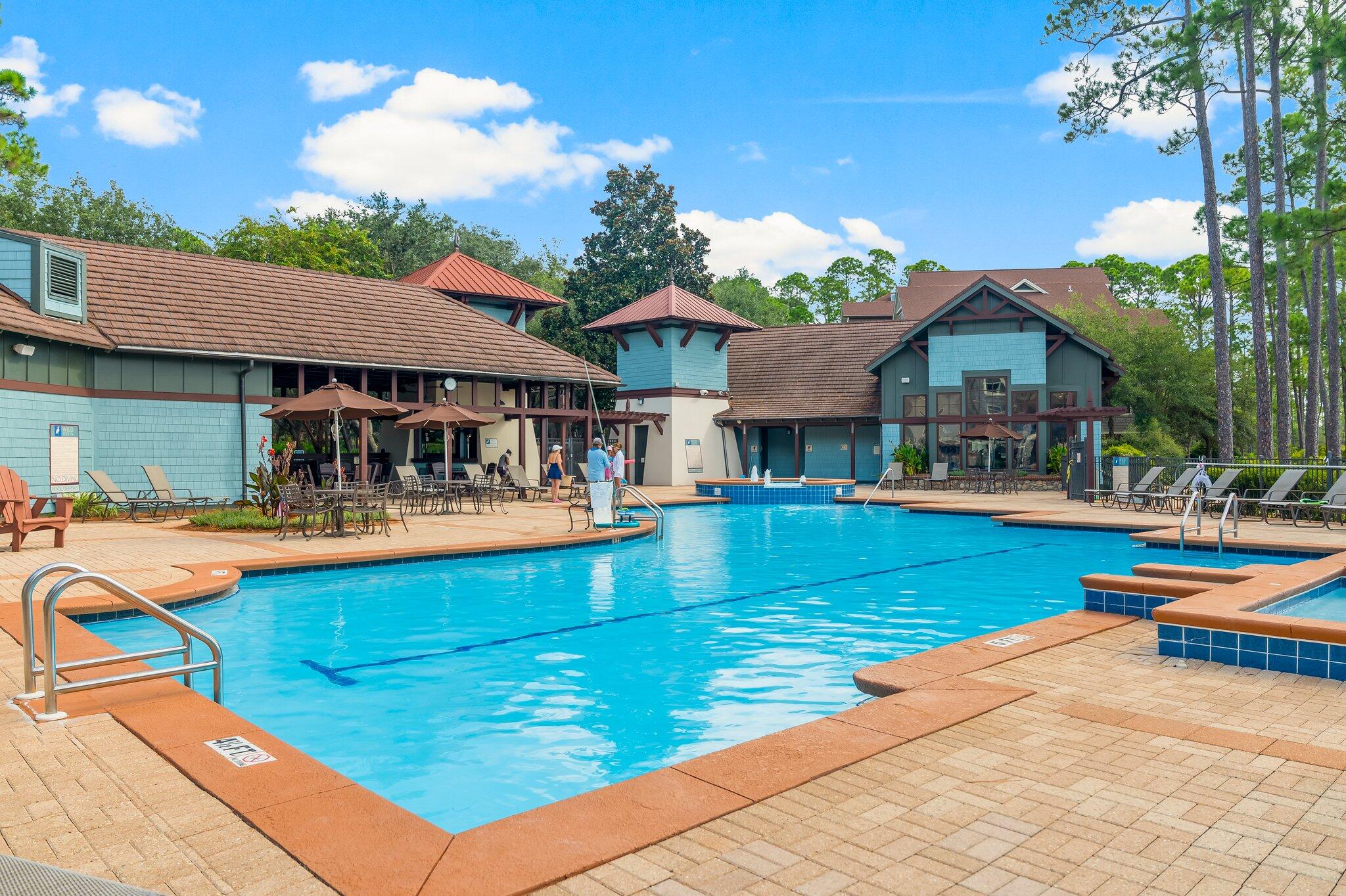 WILD HERON LAKESIDE LODGE - Residential
