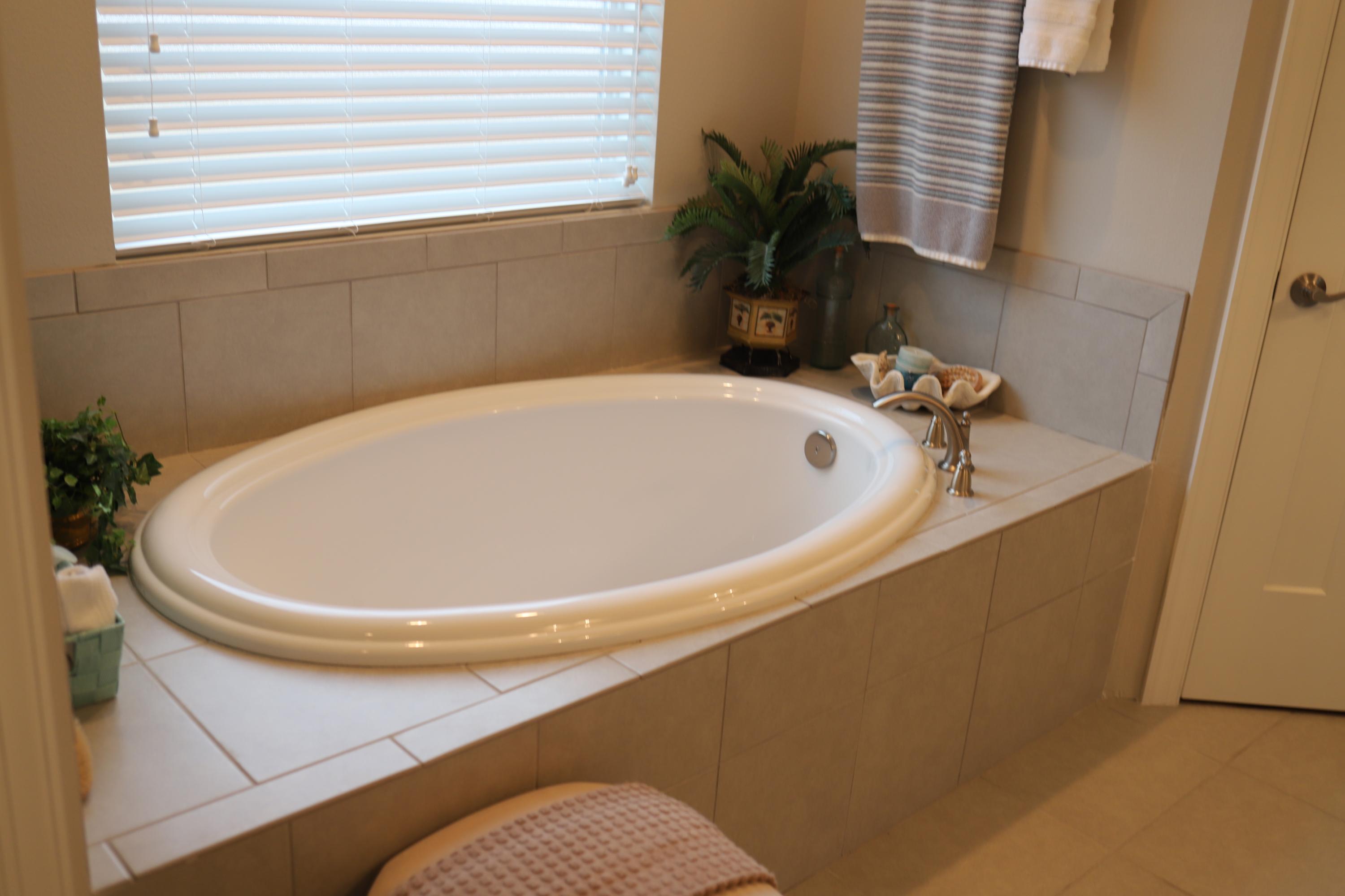 Cross Creek Estates - Residential