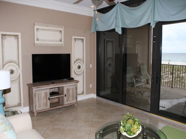 SUGAR BEACH T/H - Residential