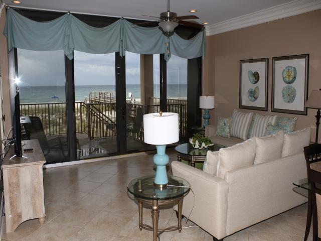 SUGAR BEACH T/H - Residential