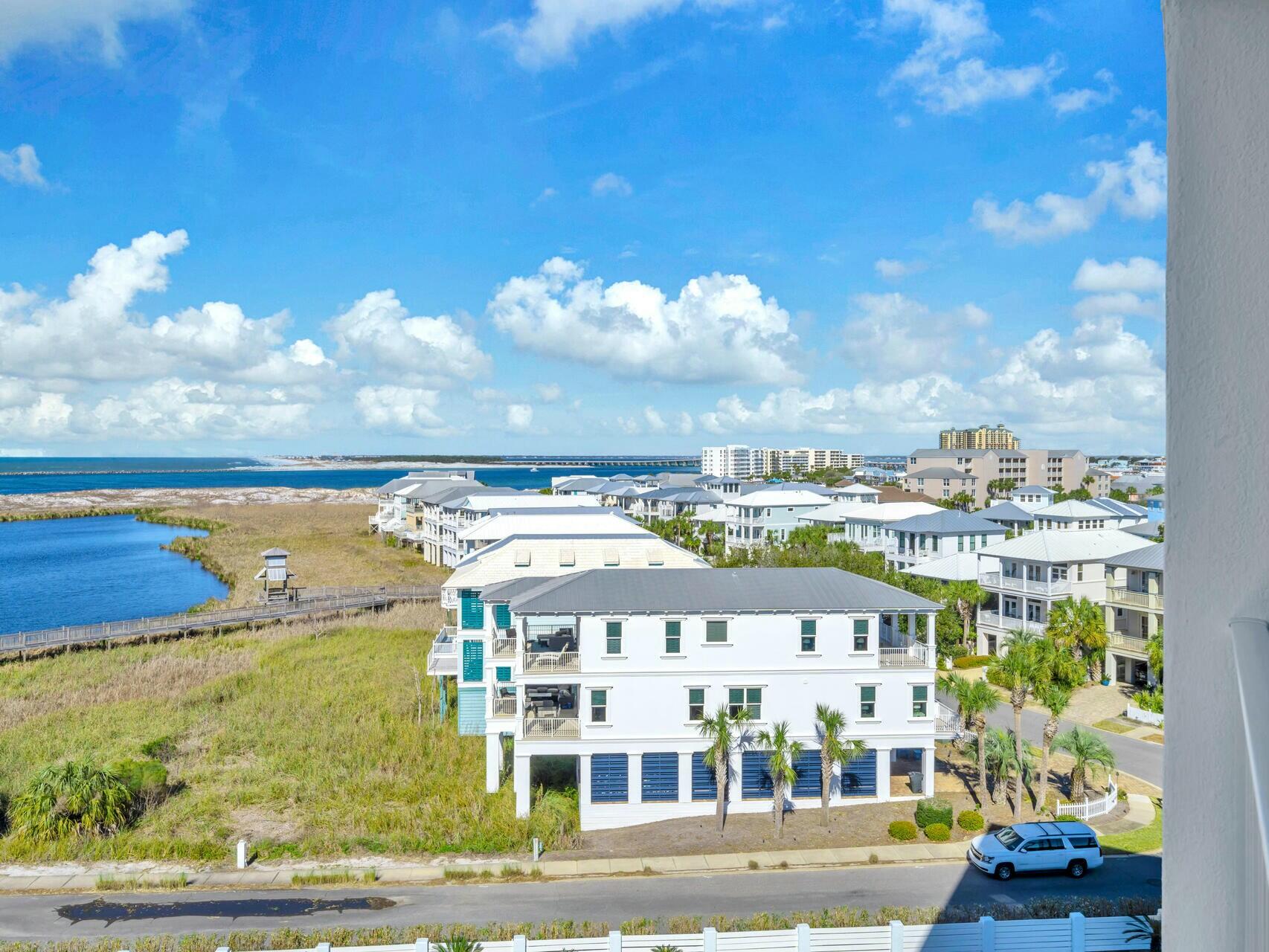 Islander unit 715 - Residential
