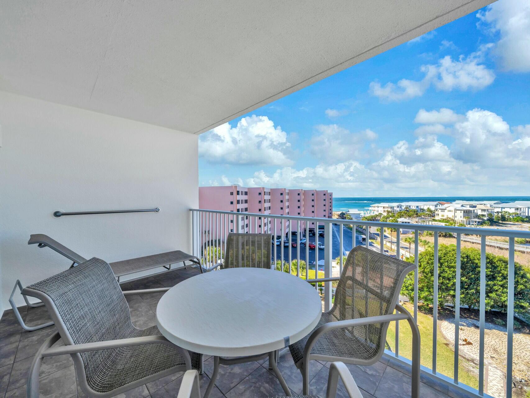 Islander unit 715 - Residential