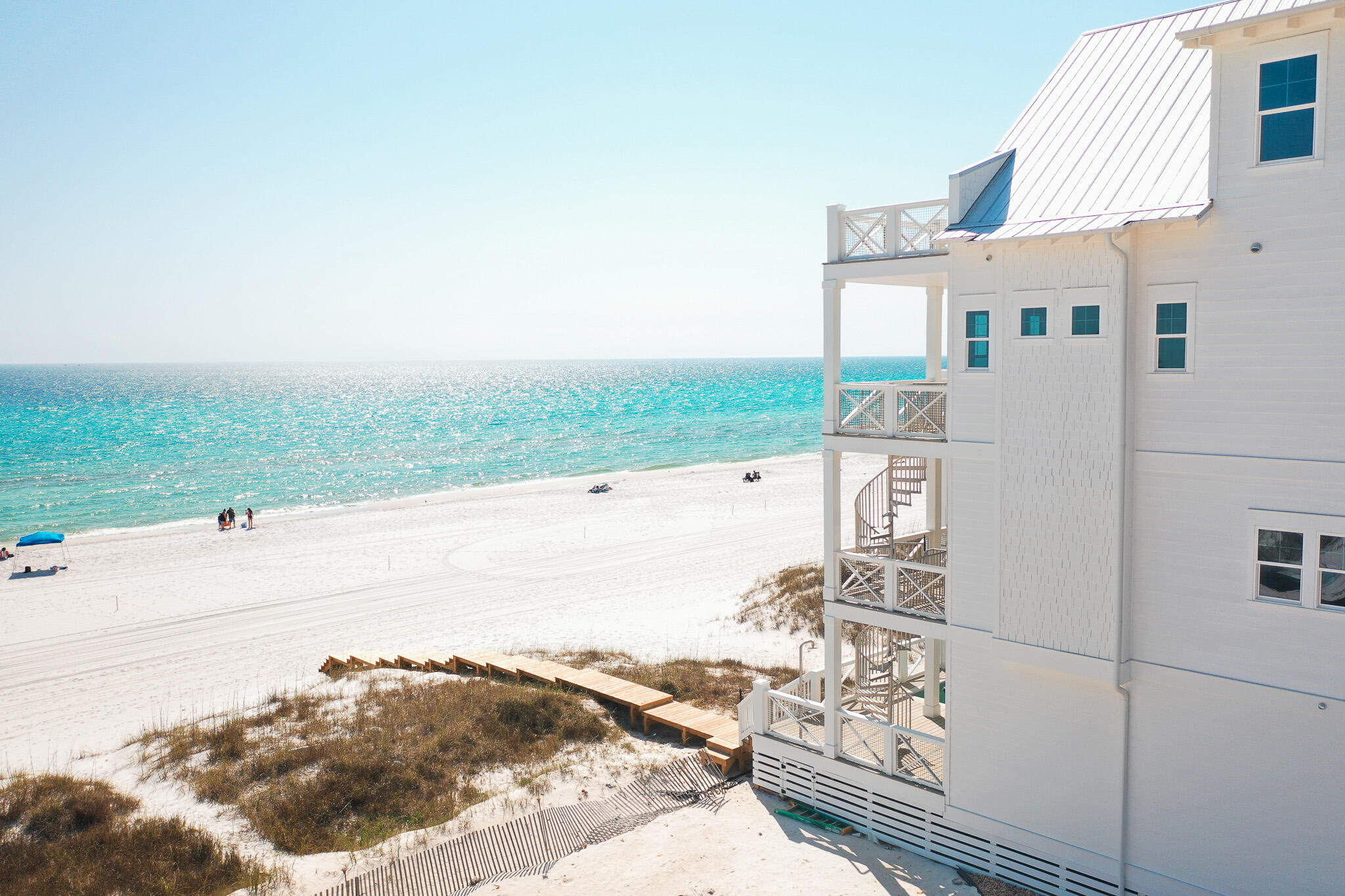5939 Gulf Drive
